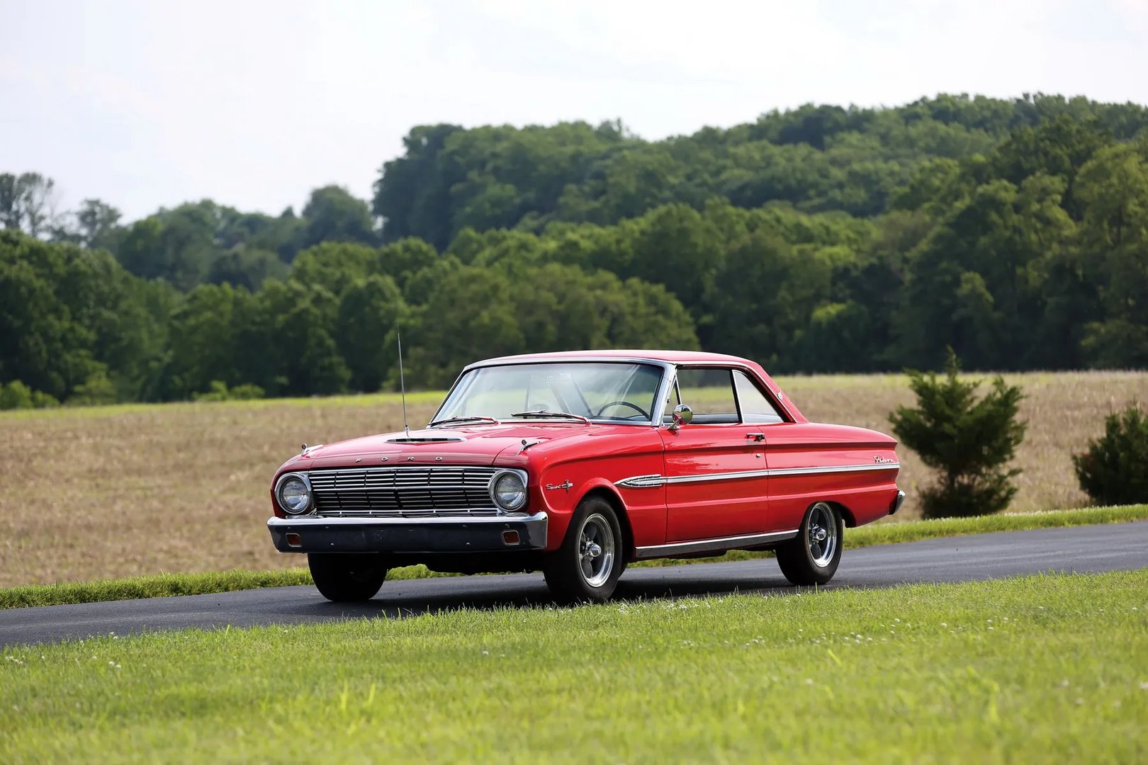 Ford_Falcon_1_generation__Coupe_Hardtop__2.jpg