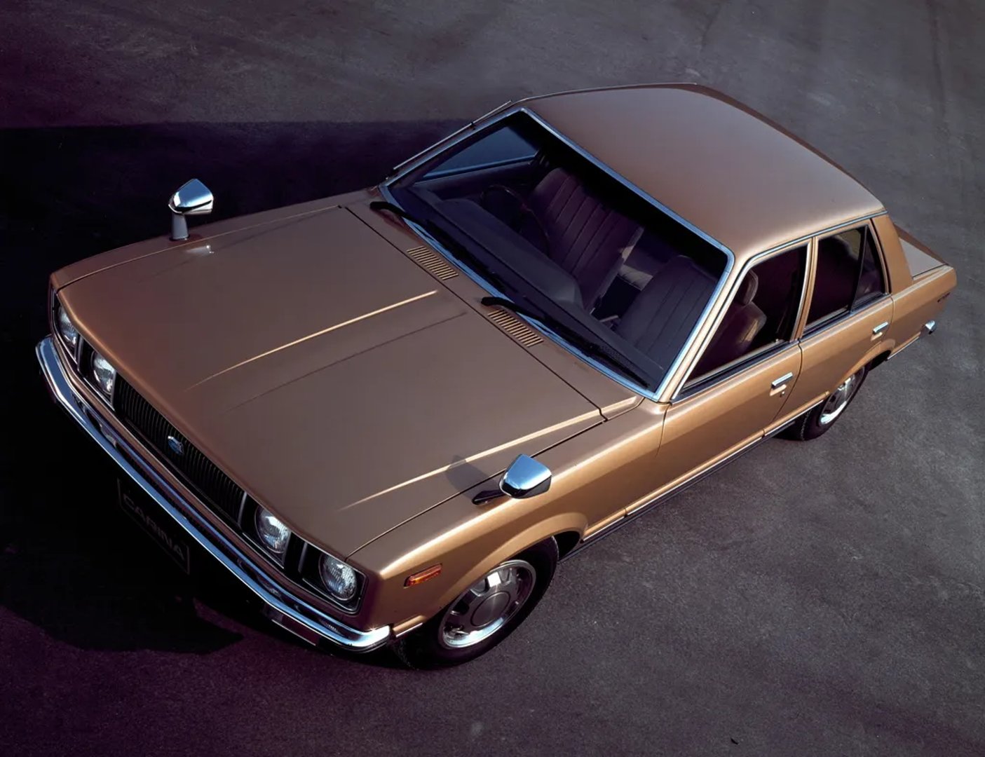 Toyota_Carina_2_generation__Sedan__2.jpg