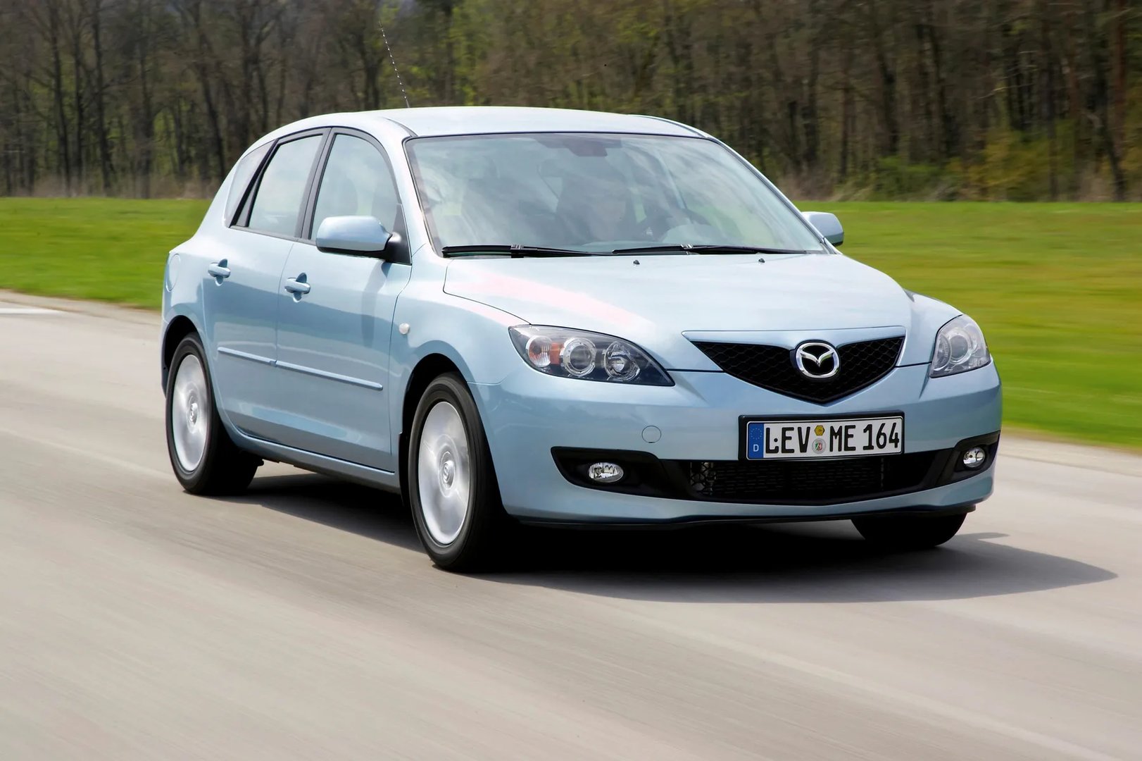 Mazda_3_1_generation_restyling__Hatchback_5-door__6.jpg