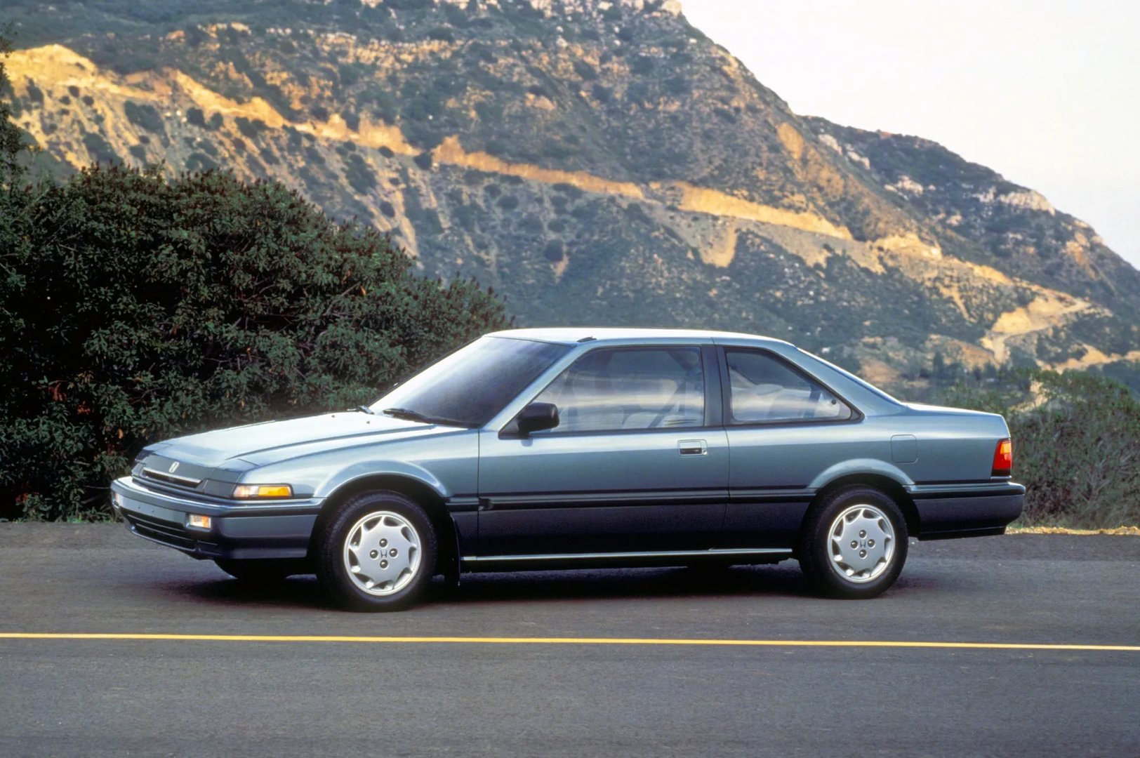 Honda_Accord_(USA)_3_generation__Coupe__2.jpg