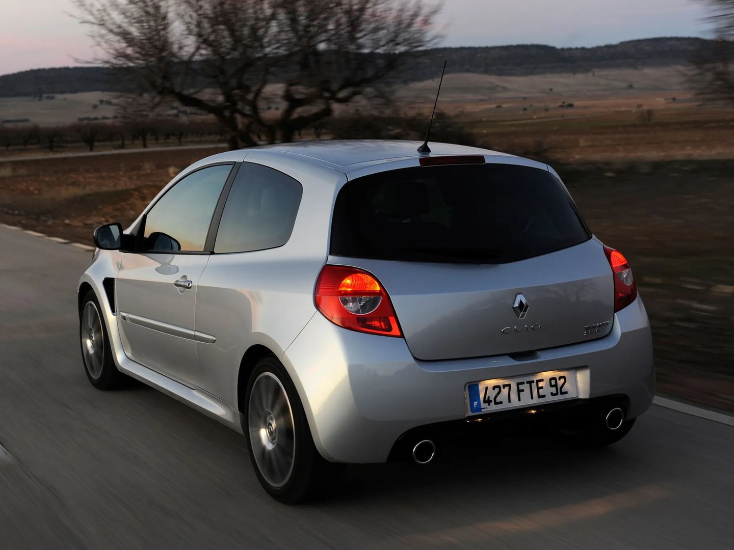 Renault_Clio_RS_3_generation_restyling__Mini_3-doors__7.jpg