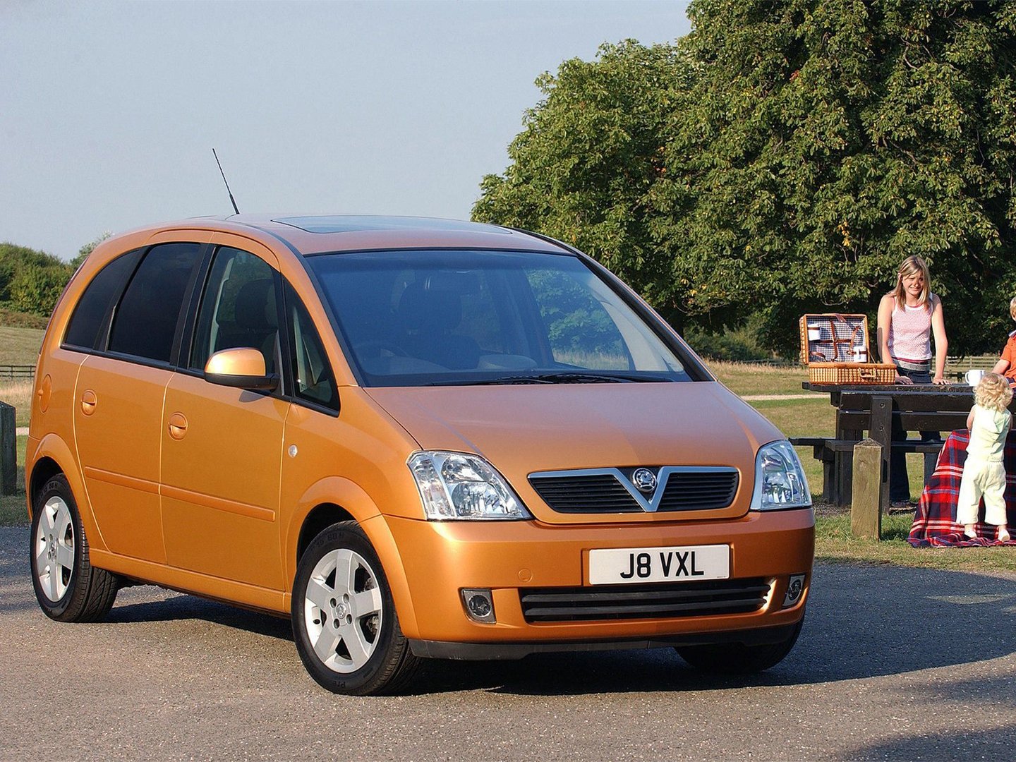 vauxhall_Meriva_1_generation__Compact_Van__11.jpg