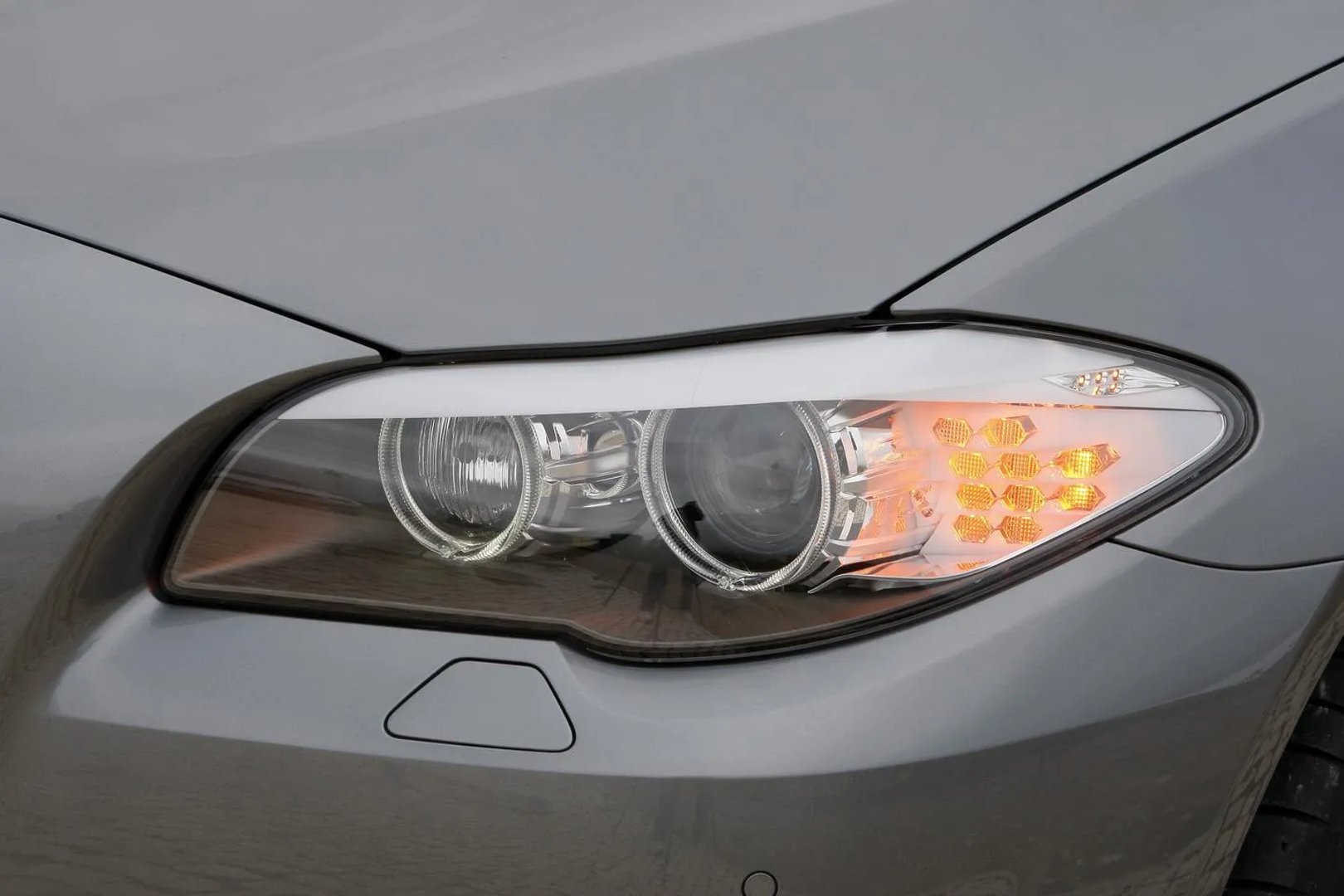 BMW_5_series_6_generation__Sedan__4.jpg