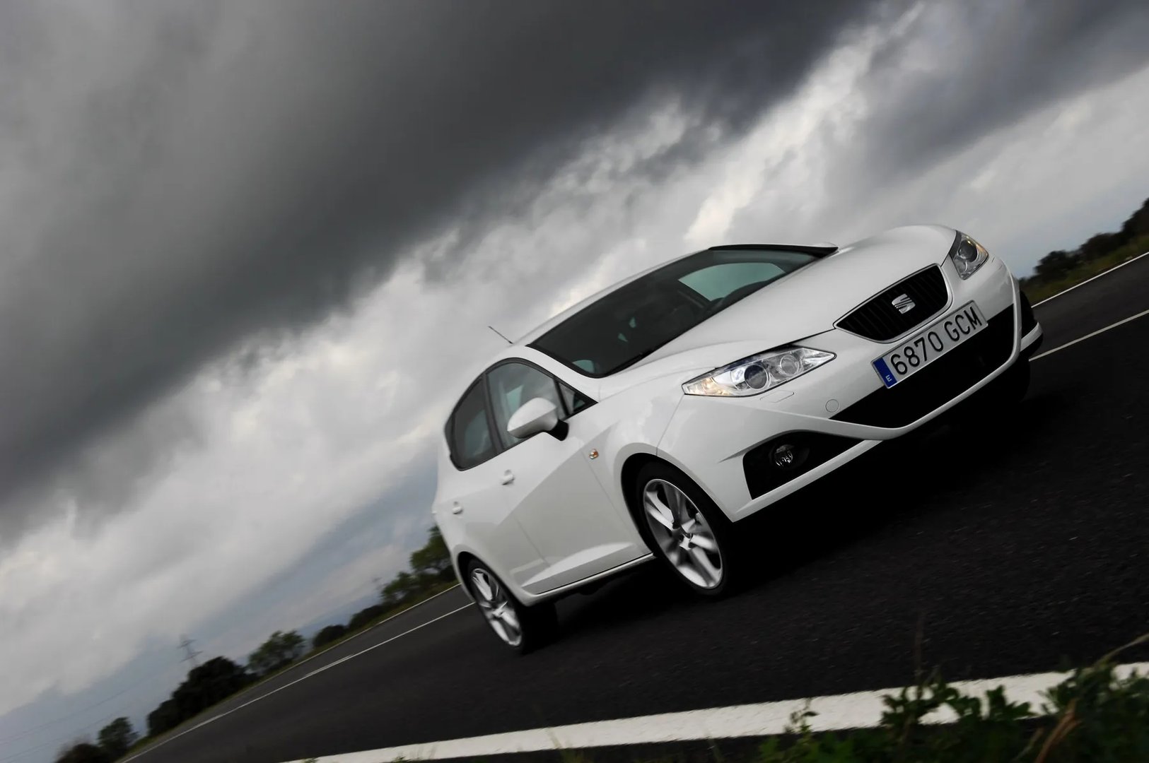 SEAT_Ibiza_4_generation__Mini_5-doors__1.jpg