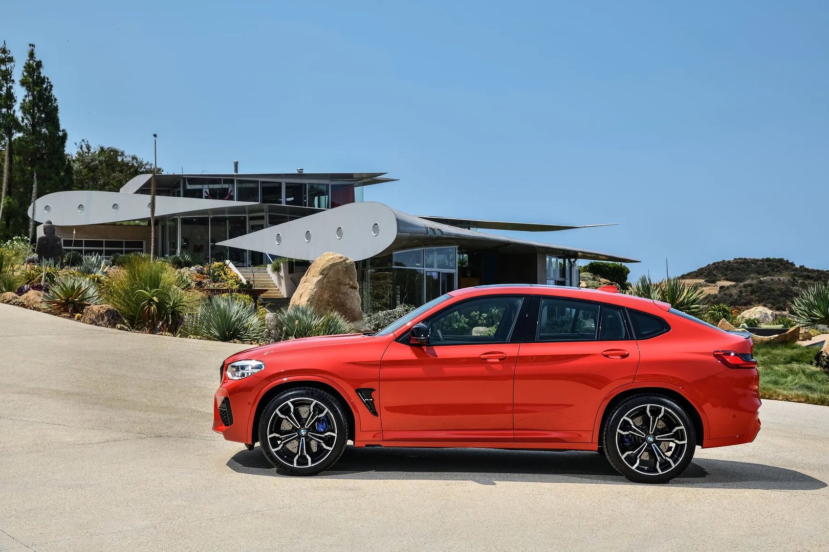 BMW_X4_M_1_generation__SUV_5-doors__10.jpg