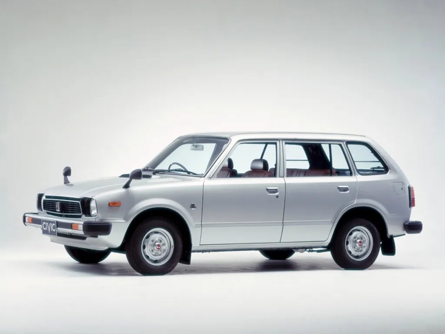 Honda_Civic_1_generation__Estate_5-door__2.jpg