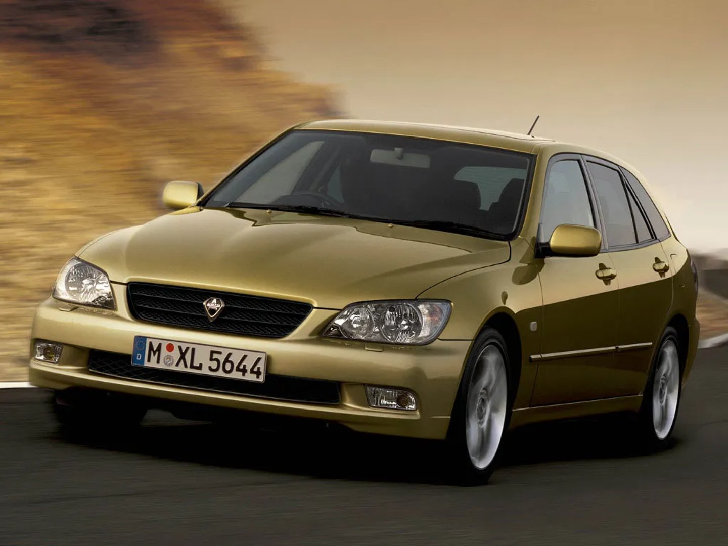 GXE10W, GXE15W, JCE10W, JCE15W  Estate 5-door