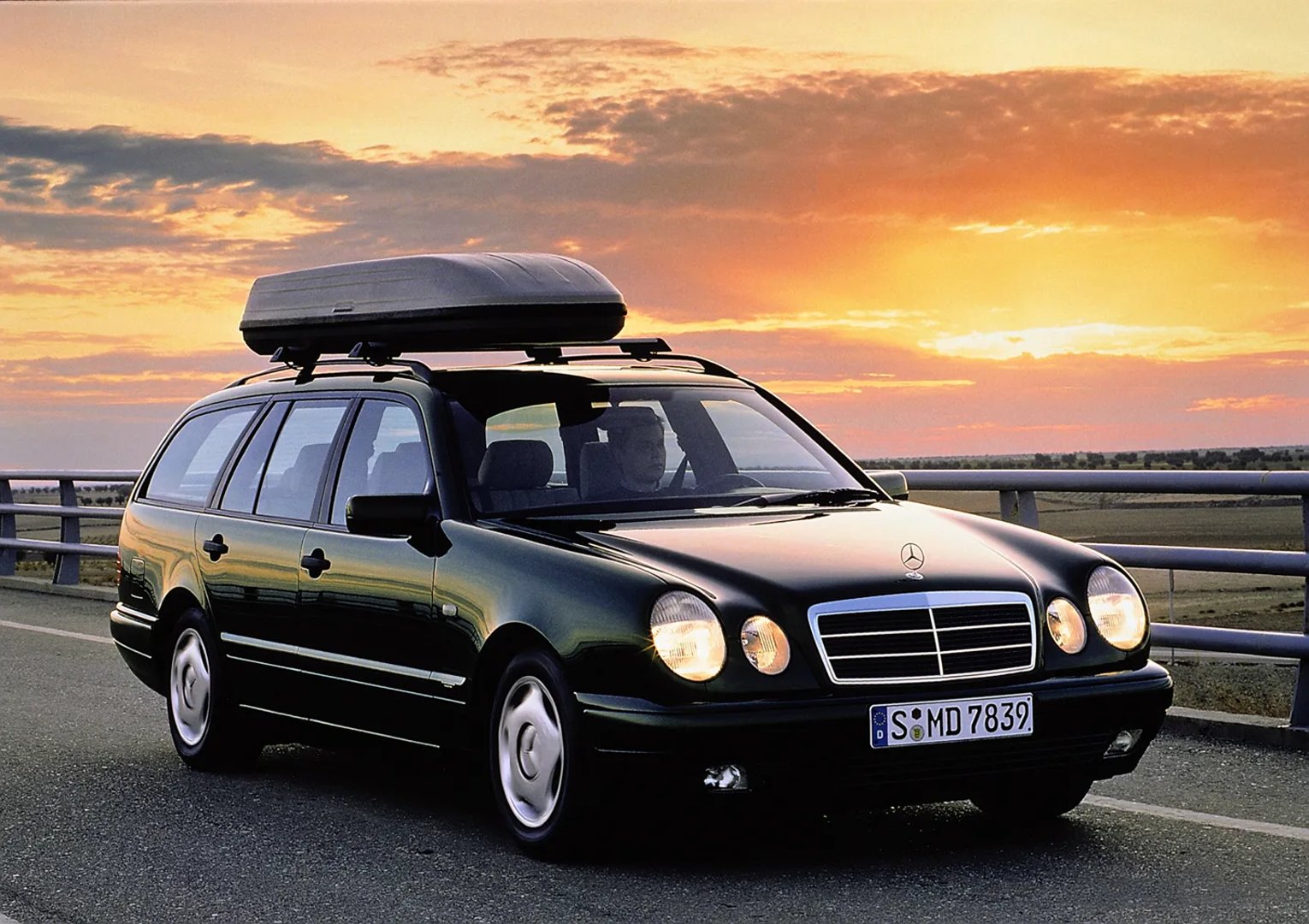 S210  Estate 5-door