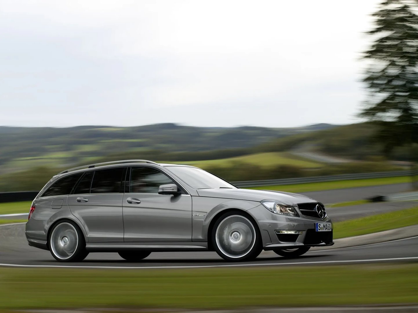 Mercedes_C-Class_AMG_3_generation_restyling__Estate_5-door__5.jpg