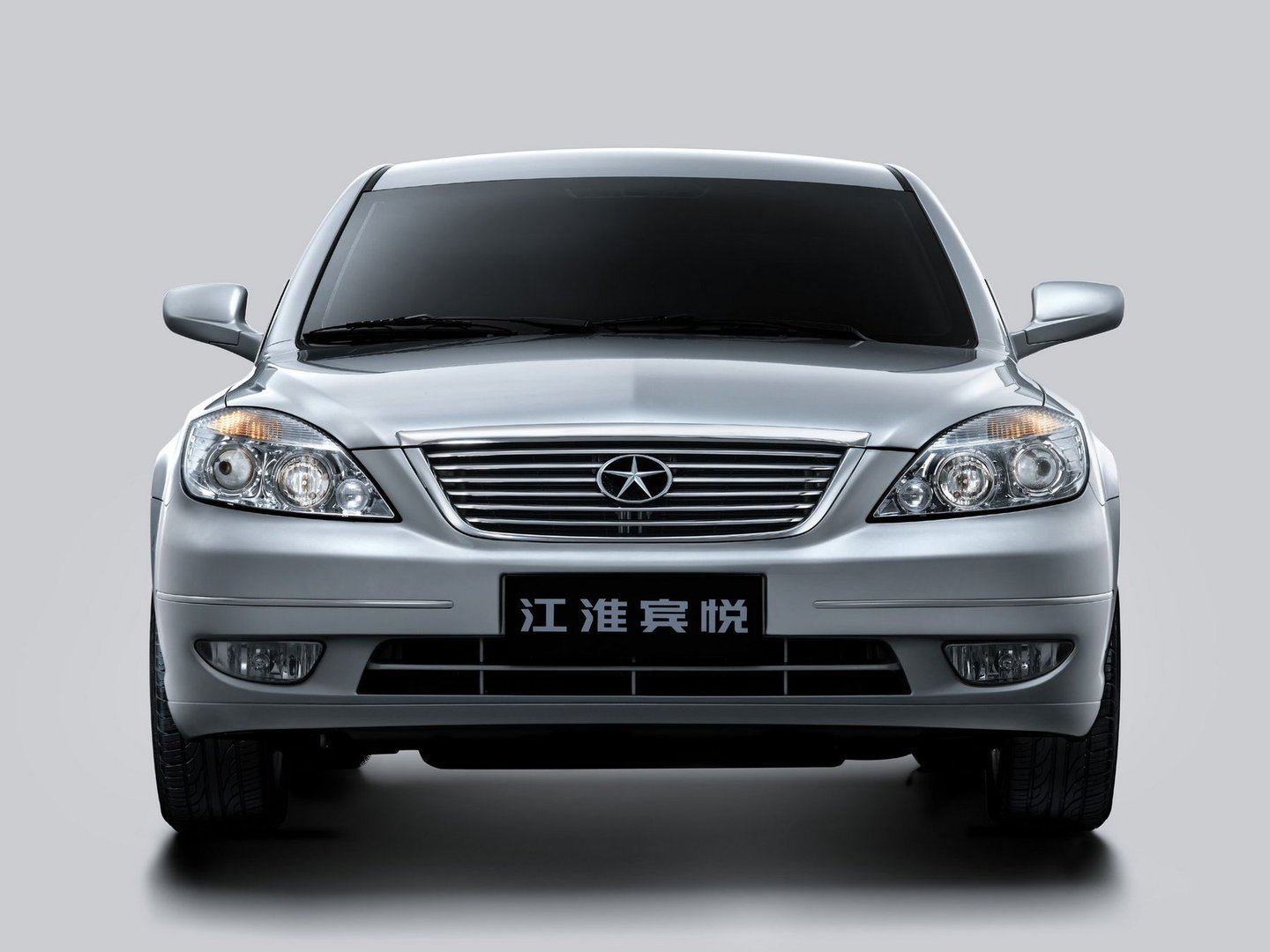 jac_J7_(Binyue)_1_generation__Sedan__5.jpg