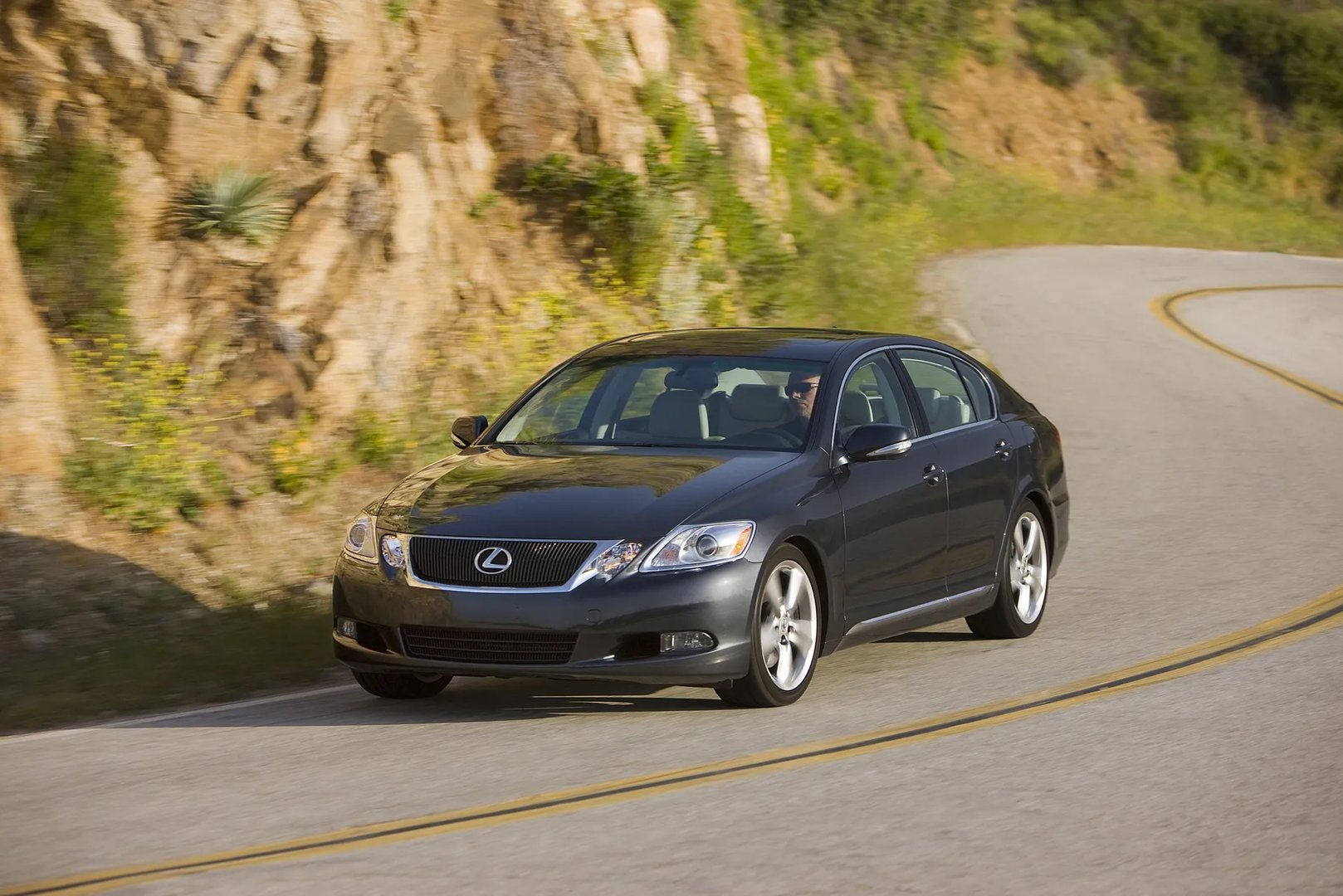 Lexus_GS_3_generation_restyling__Sedan__13.jpg