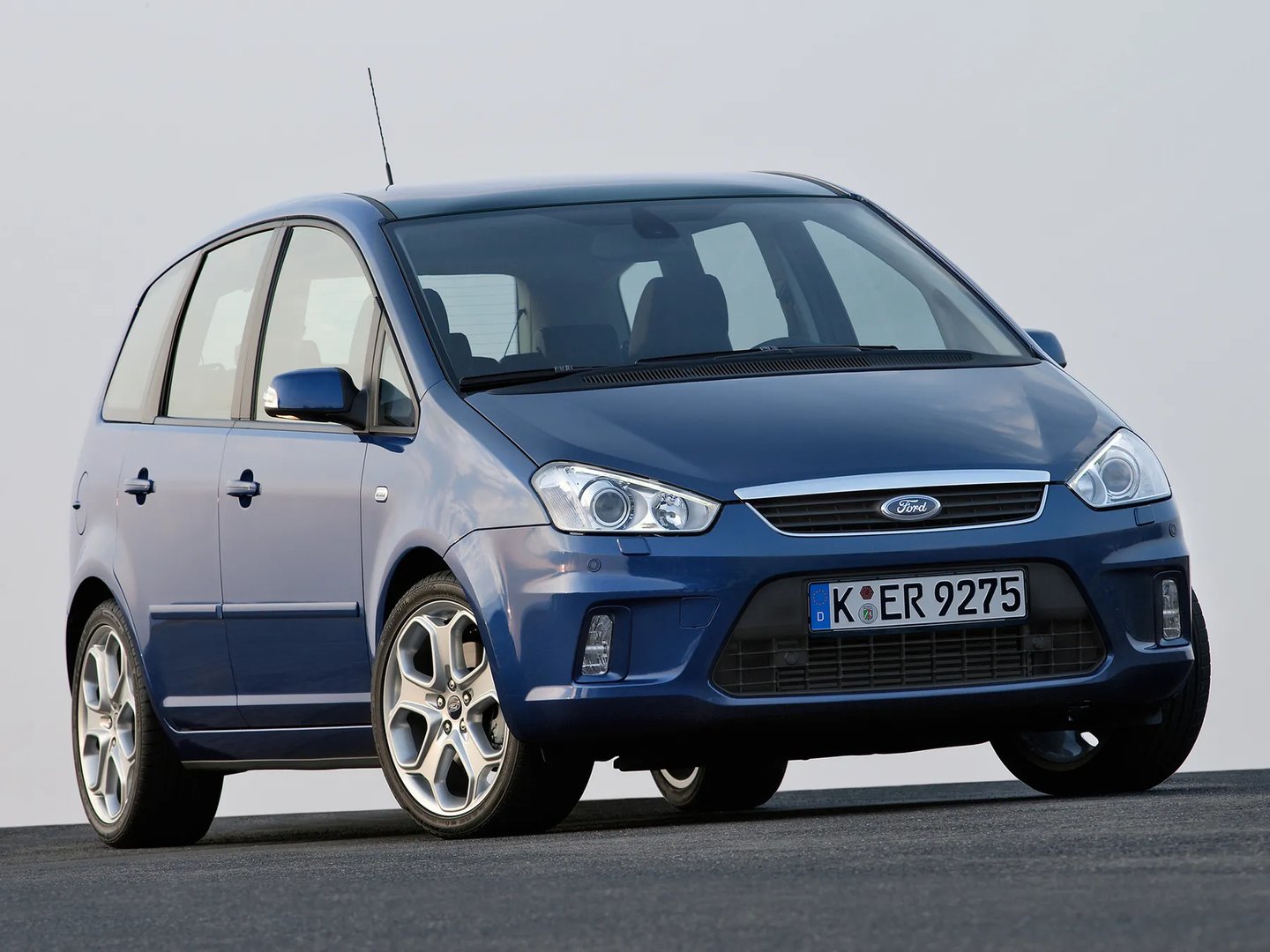 C214  Compact Van