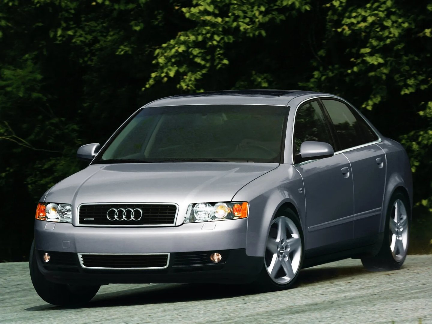 Audi A4 2 generation  Sedan