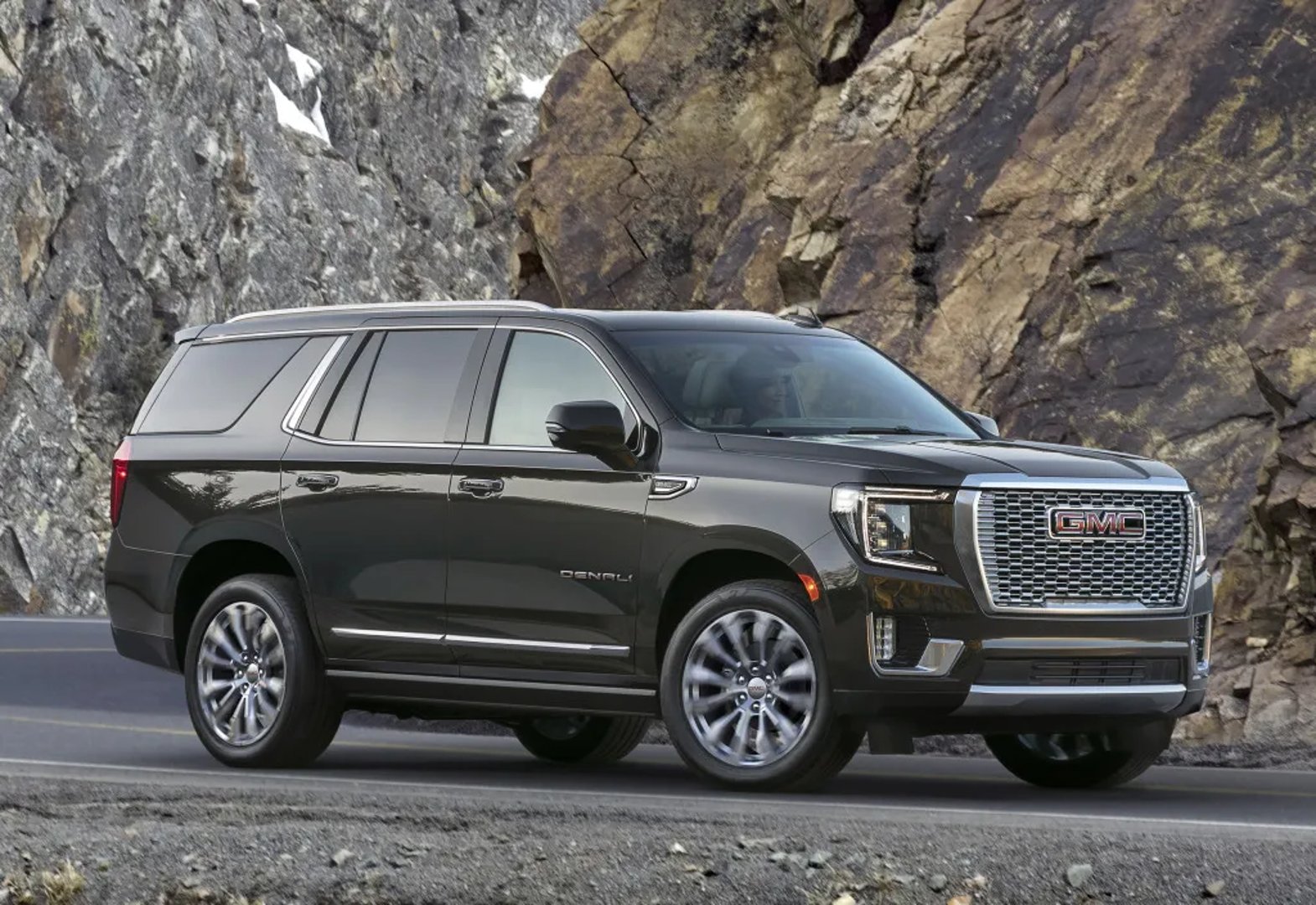 GMC_Yukon_5_generation__SUV_5-doors__11.jpg