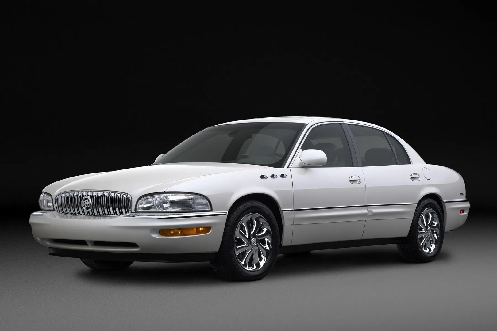 Buick_Park_Avenue_2_generation_restyling__Sedan__2.jpg
