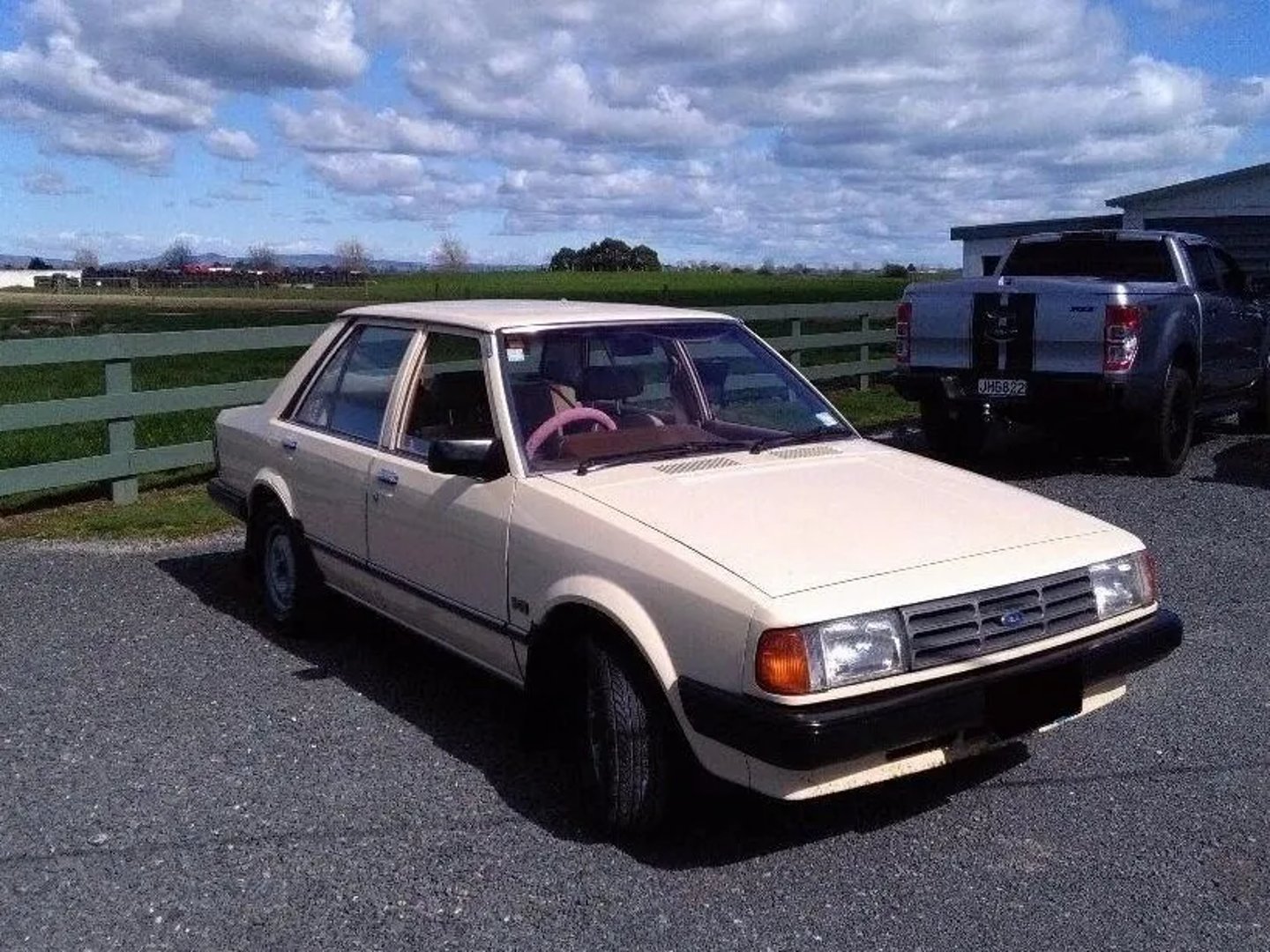 —  Sedan