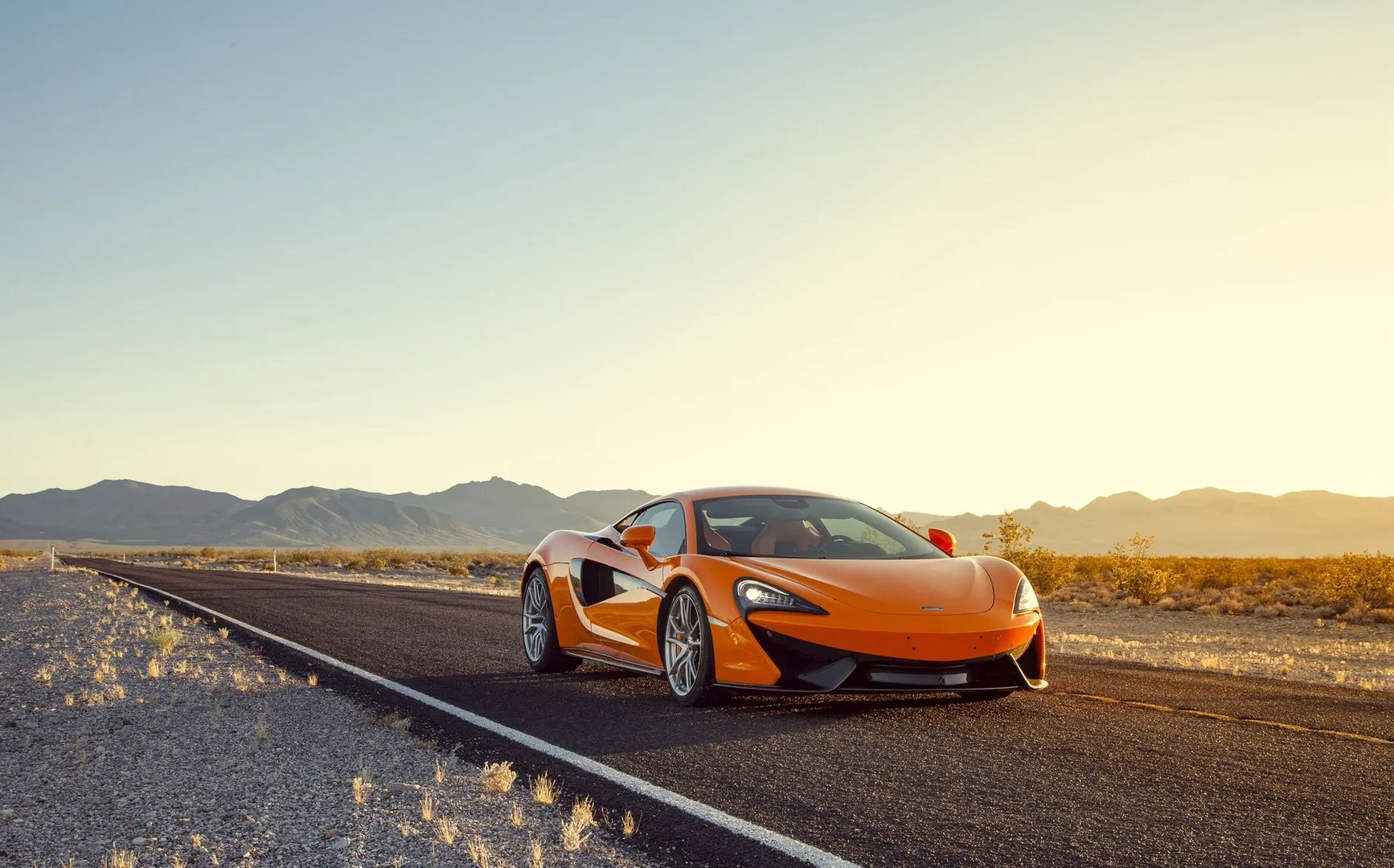 McLaren_570S_1_generation__Coupe__6.jpg