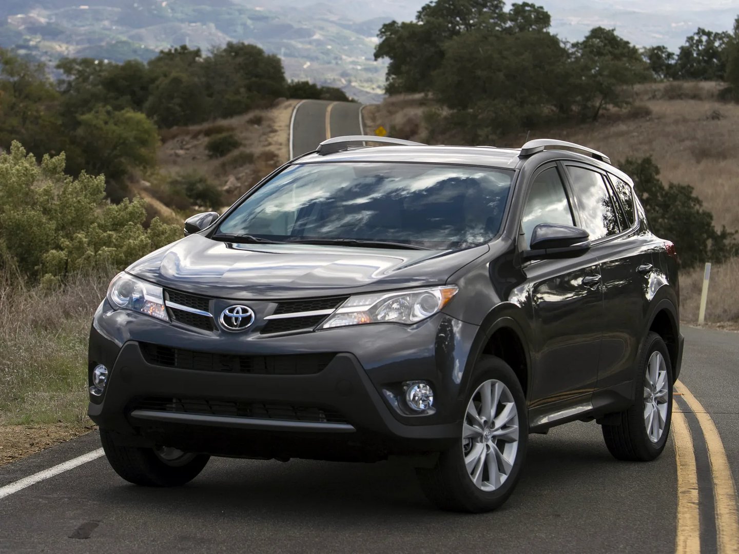Toyota_RAV4_4_generation__SUV_5-doors__11.jpg