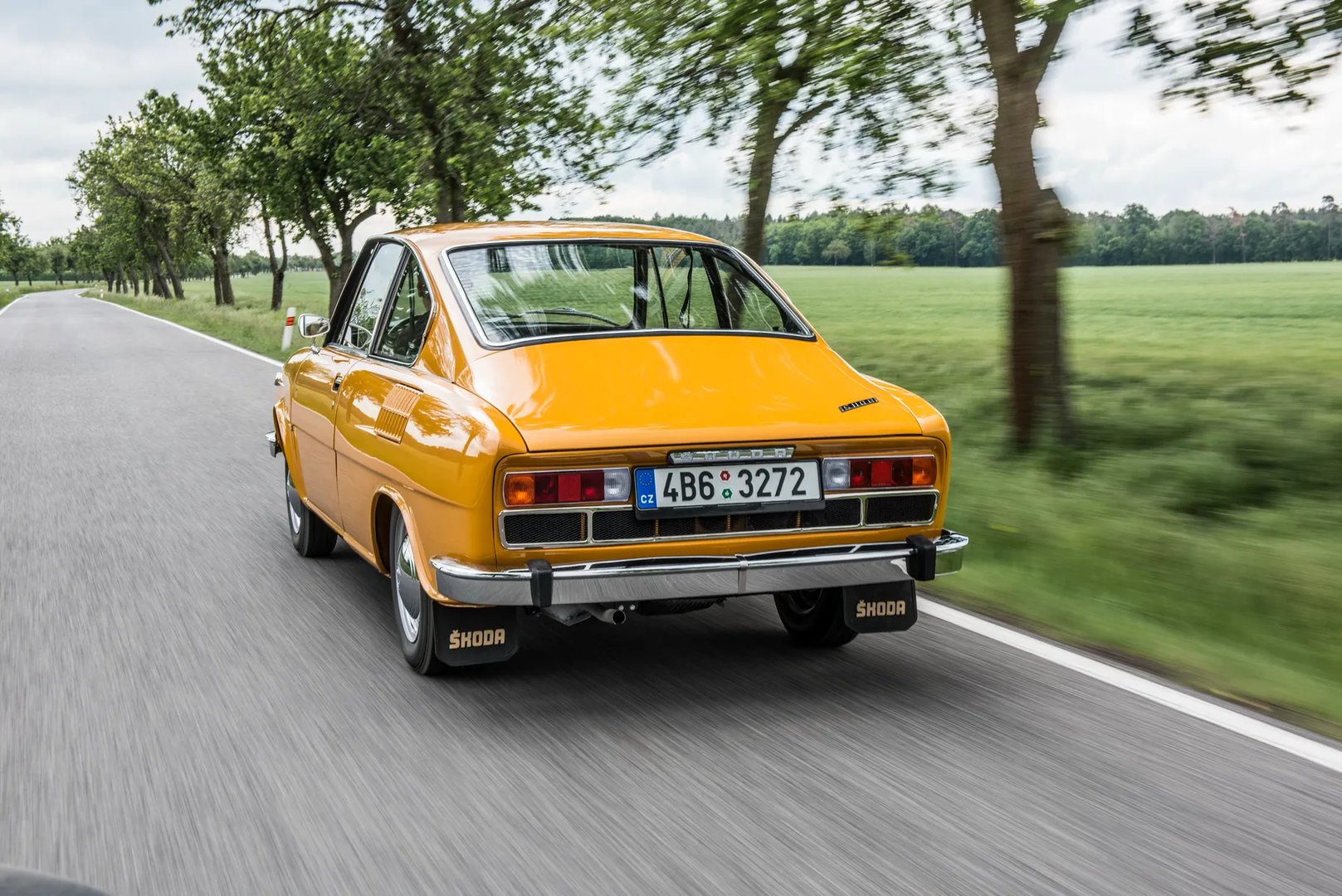 Skoda_100_Series_1_generation__Coupe__10.jpg