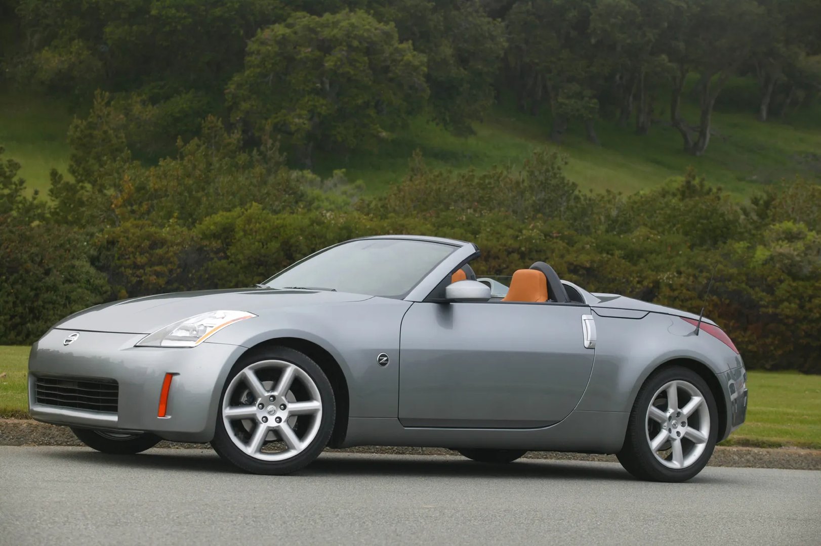 Nissan_350Z_1_generation__Cabrio__13.jpg