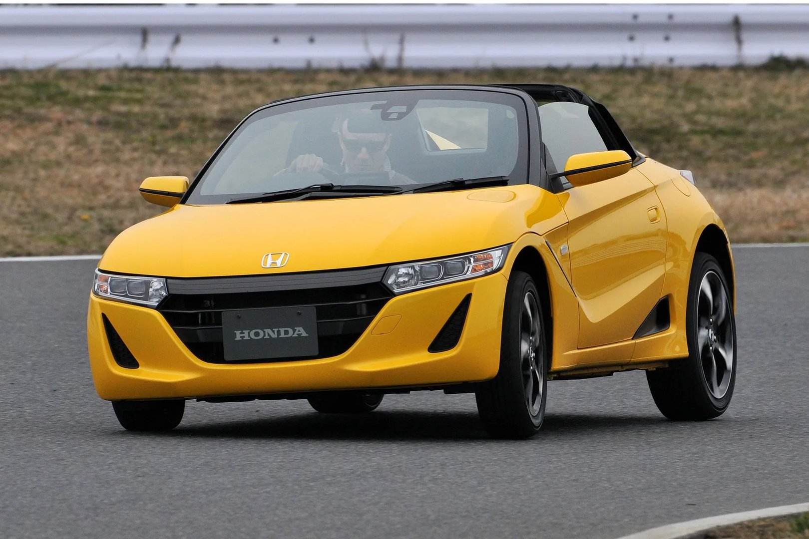 Honda_S660_1_generation__Roadster__1.jpg