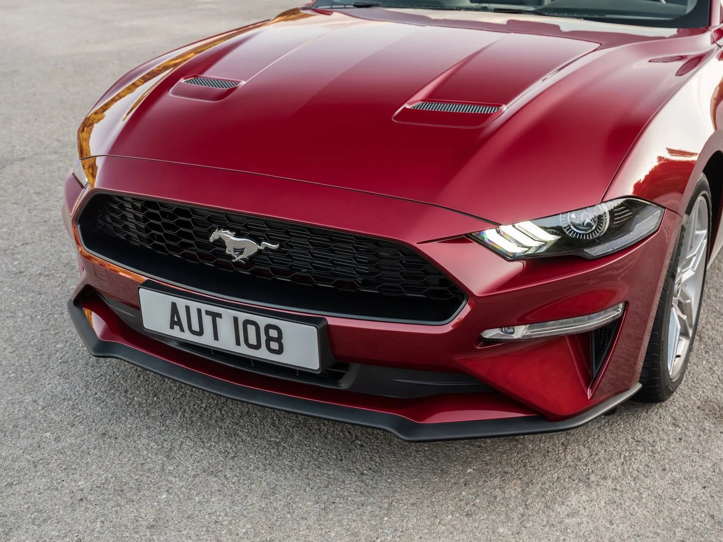 Ford_Mustang_6_generation_restyling__Cabrio__13.jpg