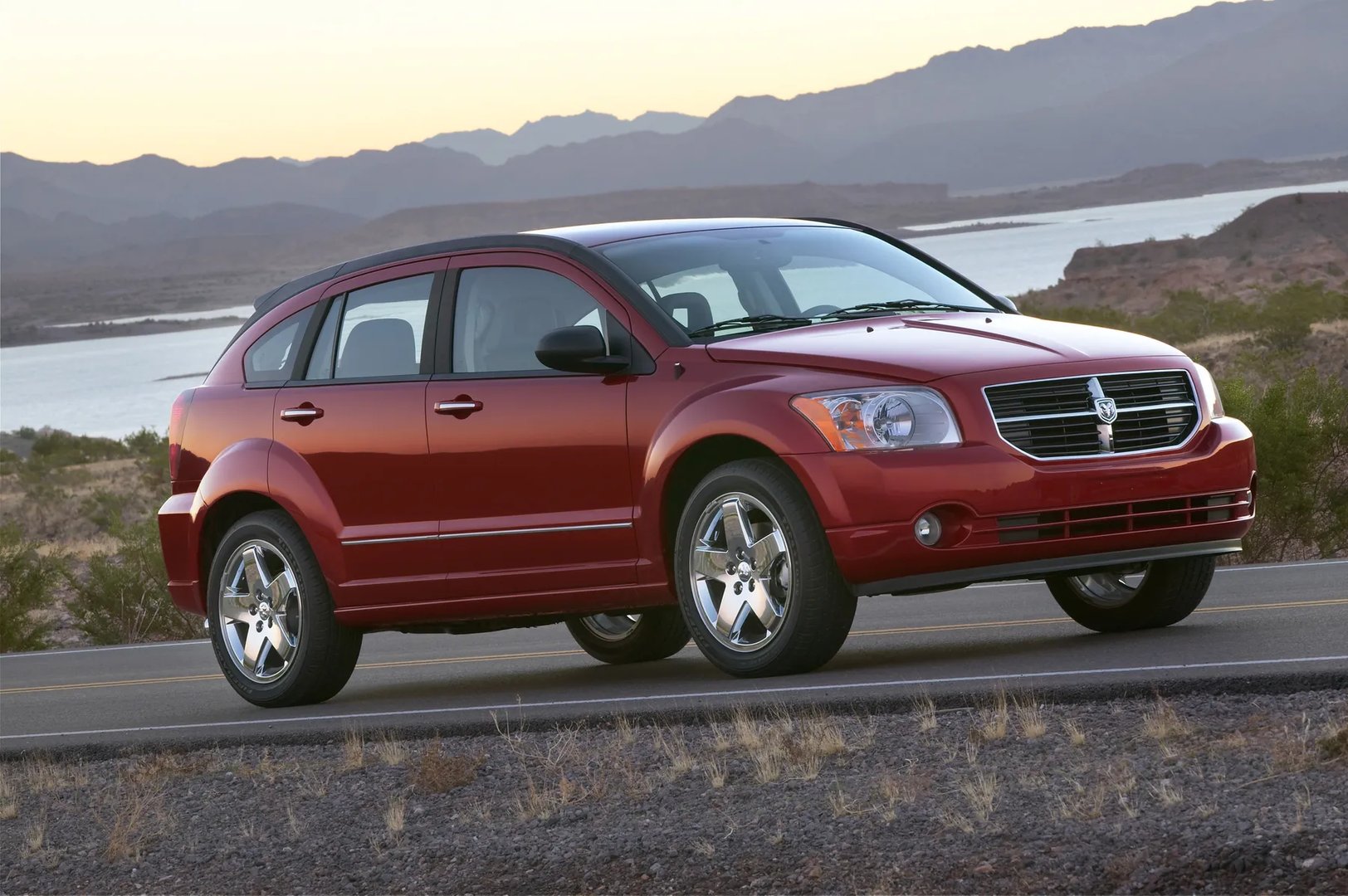 Dodge_Caliber_1_generation__Hatchback_5-door__7.jpg