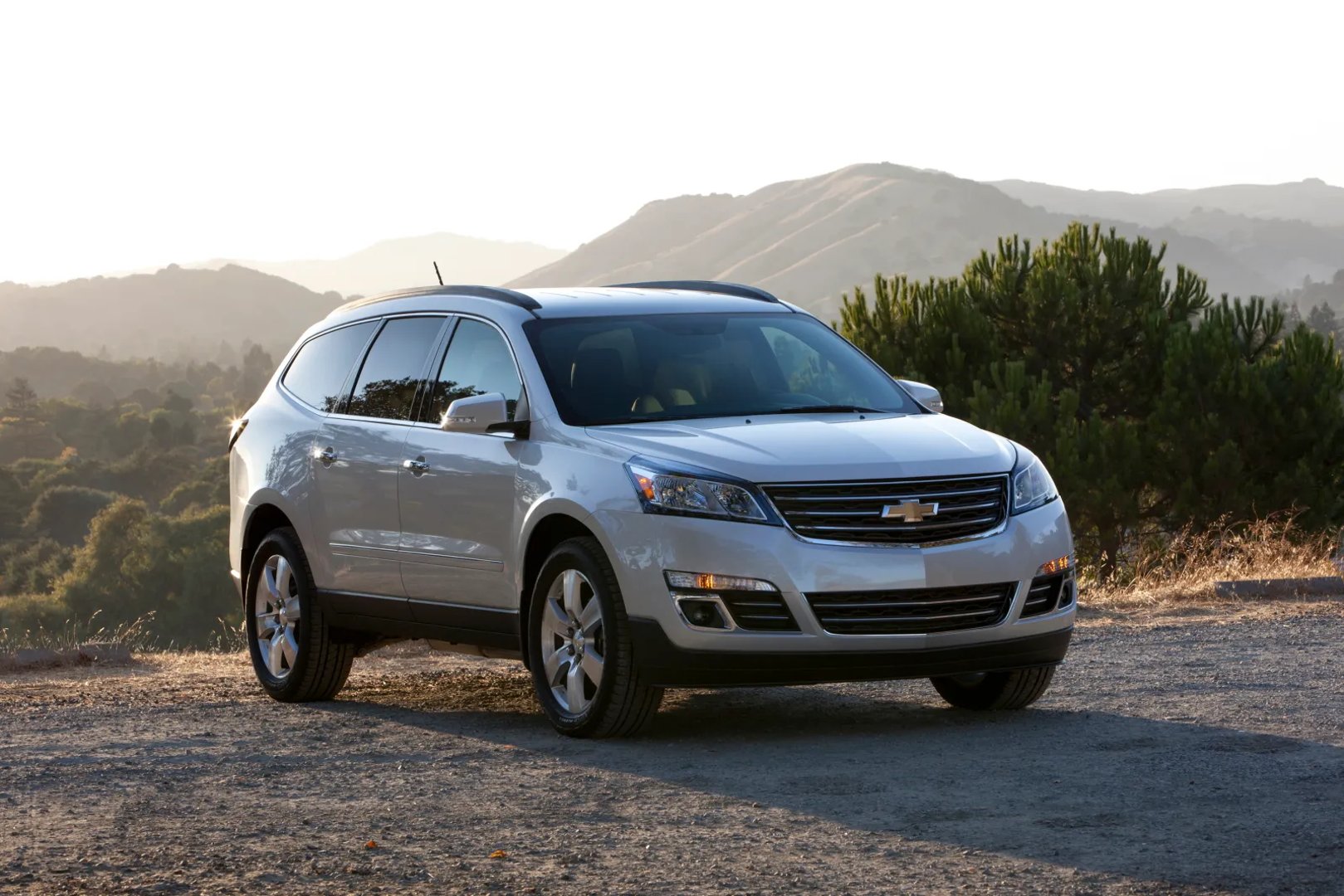 Chevrolet_Traverse_1_generation_restyling__SUV_5-doors__3.jpg