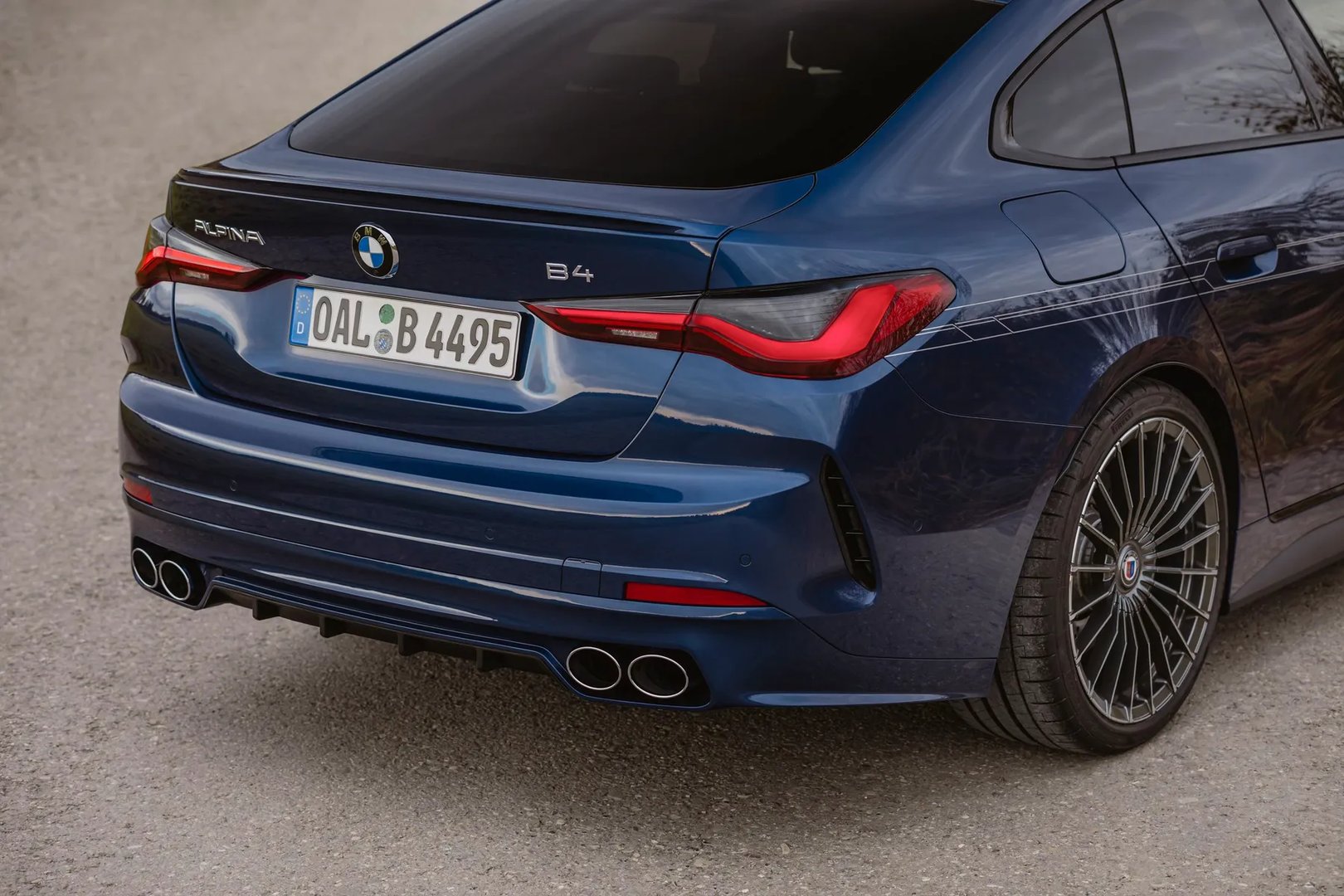 Alpina_B4_2_generation__Sedan__7.jpg