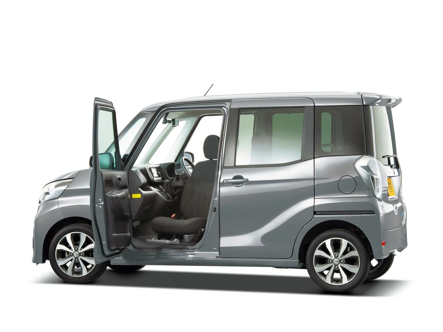 Nissan_Dayz_Roox_1_generation__Mini_5-doors__12.jpg