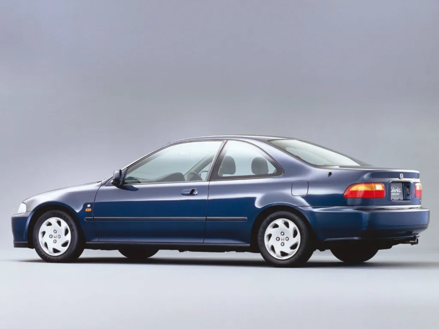 Honda_Civic_5_generation__Coupe__1.jpg