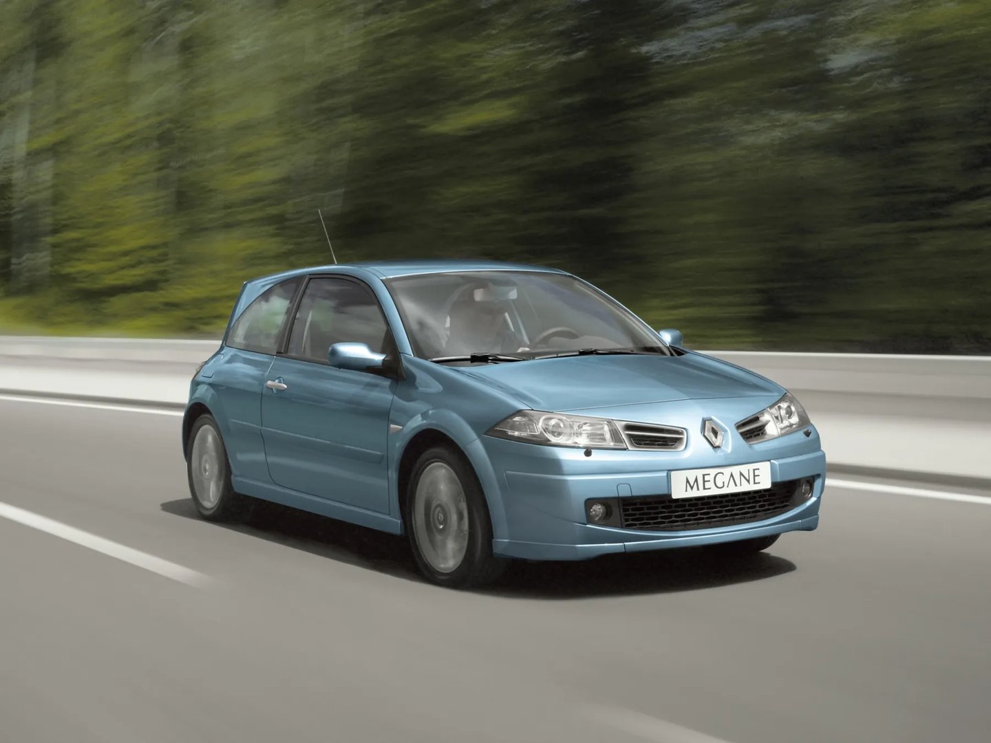 Renault_Megane_2_generation_restyling__Hatchback_3-door__6.jpg