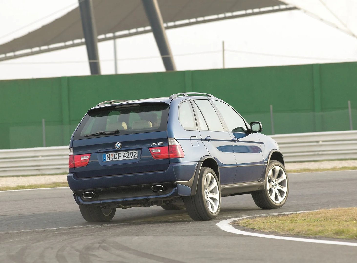 BMW_X5_1_generation_restyling__SUV_5-doors__9.jpg