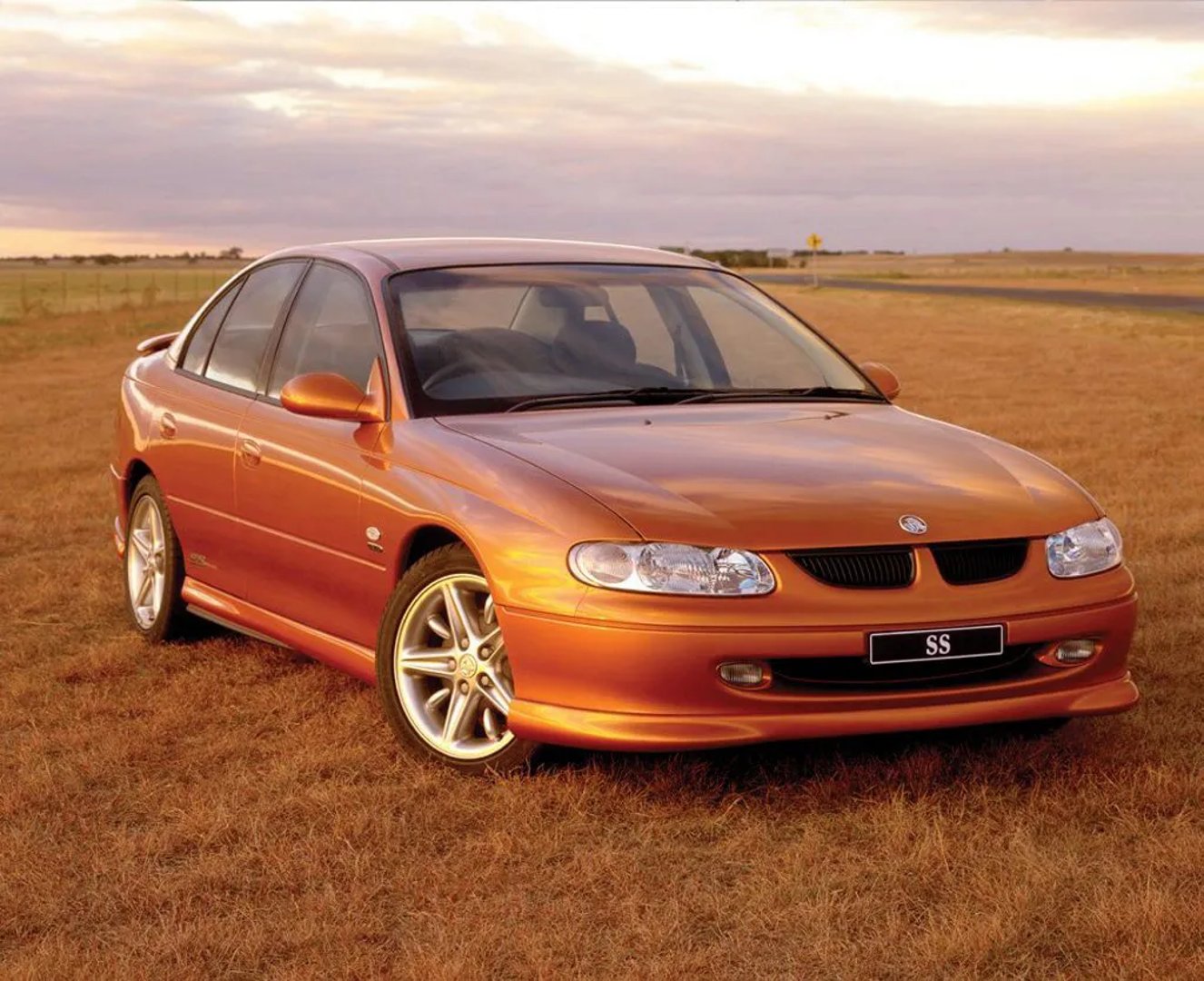 Holden_Commodore_3_generation__Sedan__5.jpg