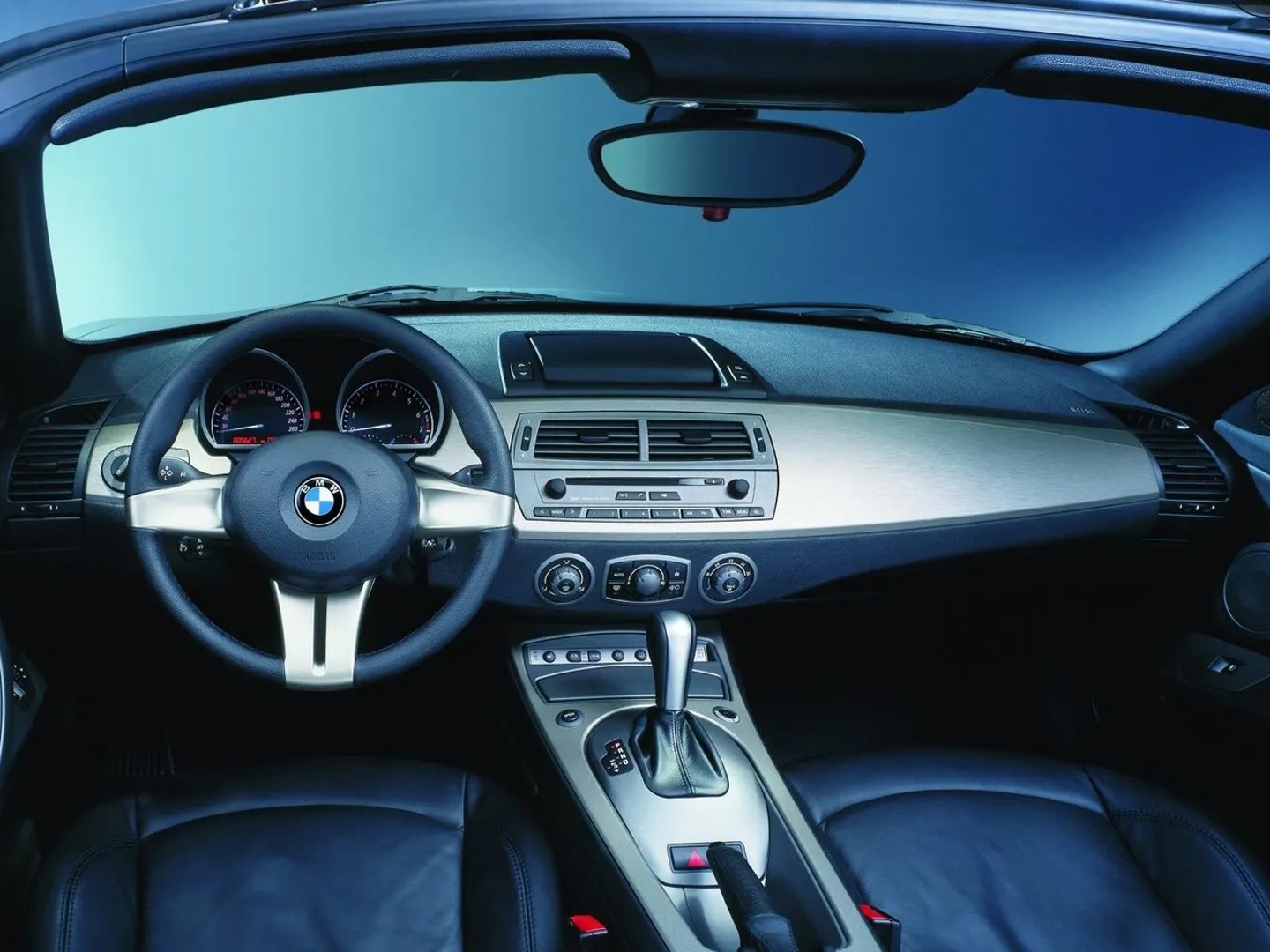 BMW_Z4_1_generation__Roadster__12.jpg
