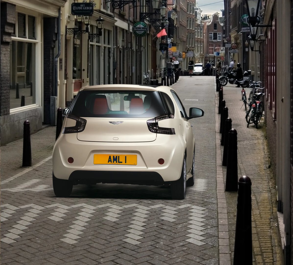Aston Martin_Cygnet_1_generation__Mini_3-doors__4.jpg