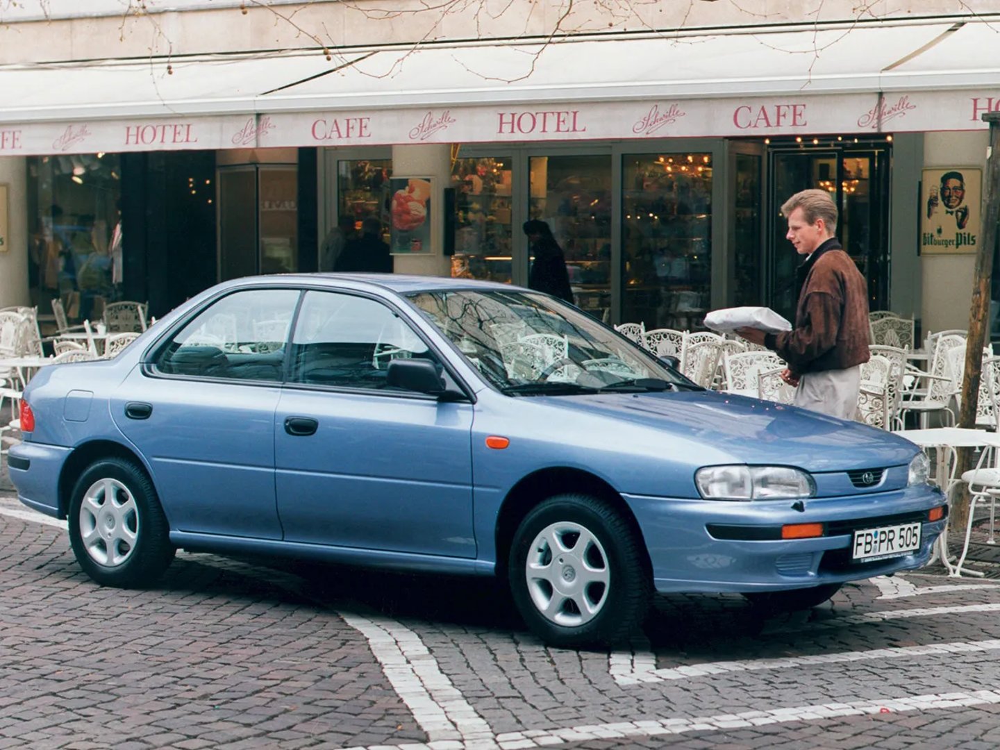 Subaru_Impreza_1_generation__Sedan__2.jpg