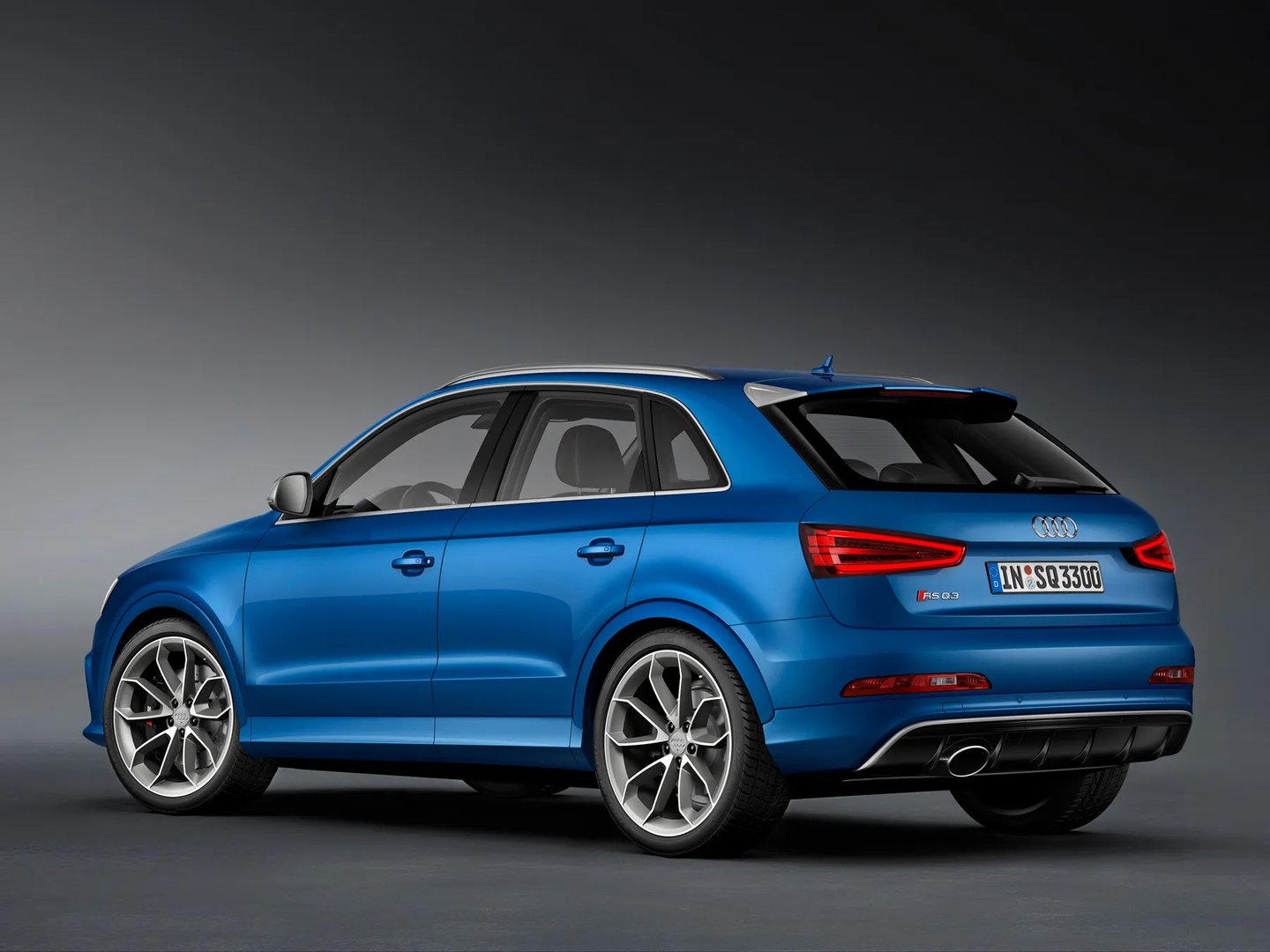 Audi_RS_Q3_1_generation__SUV_5-doors__13.jpg