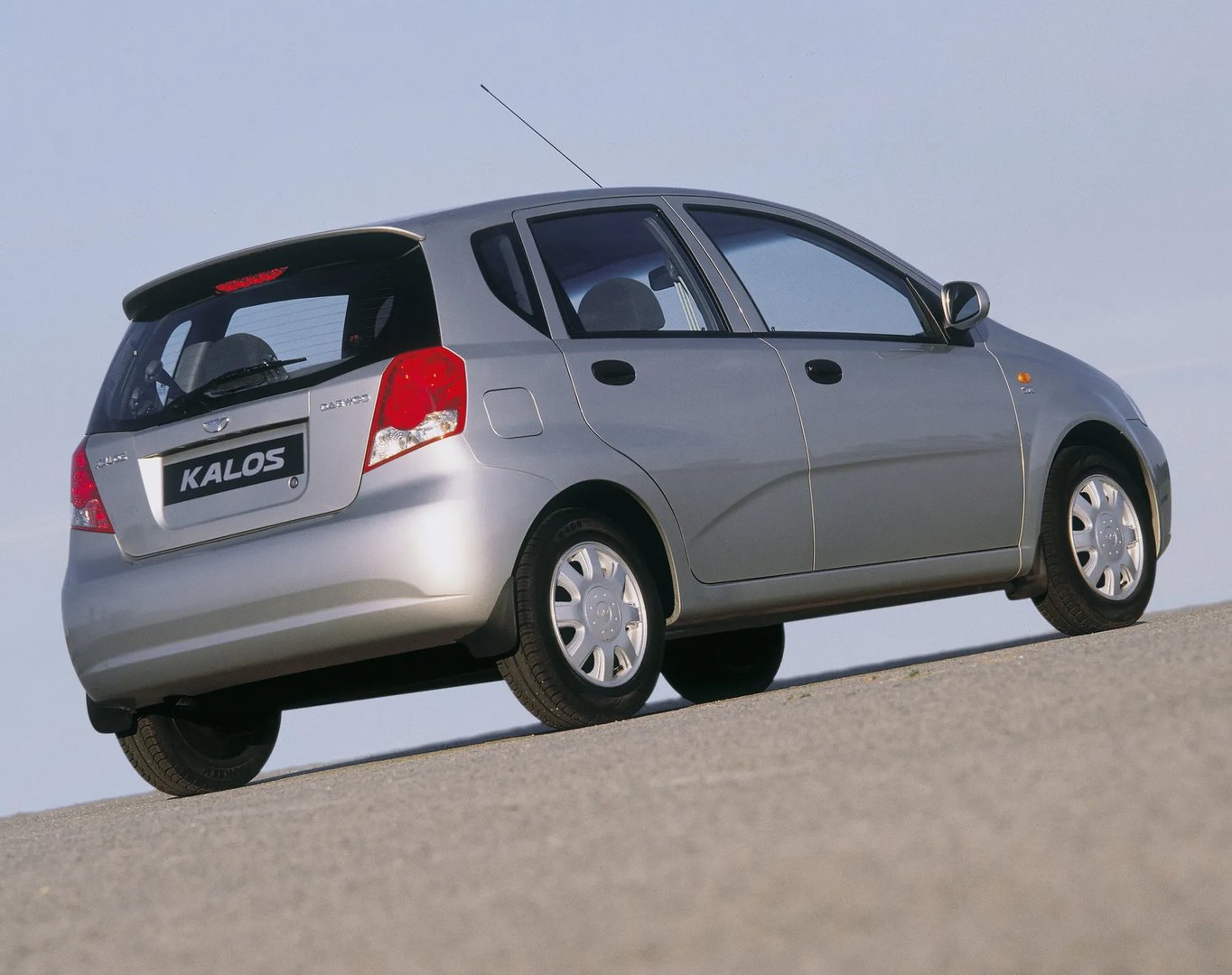 Daewoo_Kalos_1_generation__Mini_5-doors__8.jpg