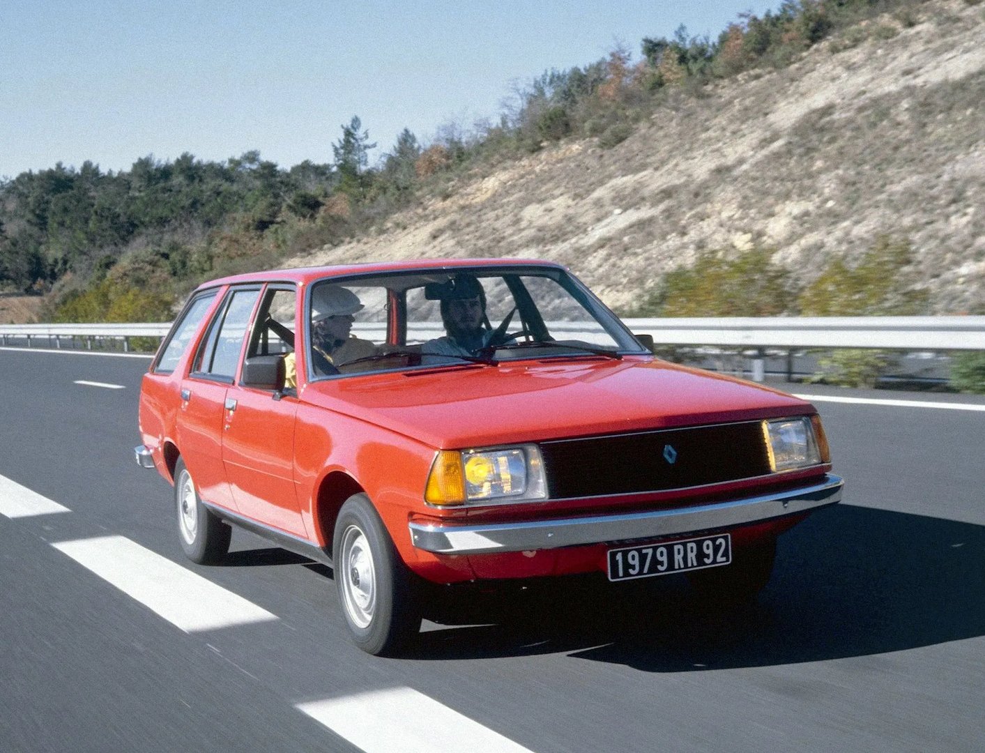 Renault_18_1_generation__Estate_5-door__2.jpg