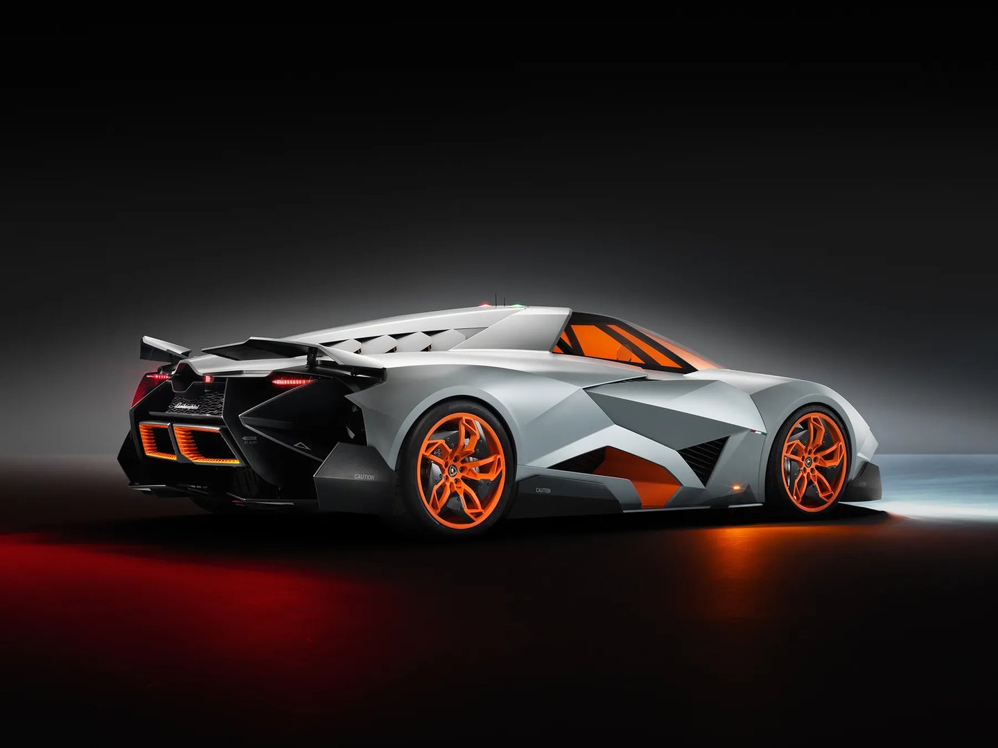 Lamborghini_Egoista_1_generation__Coupe__1.jpg