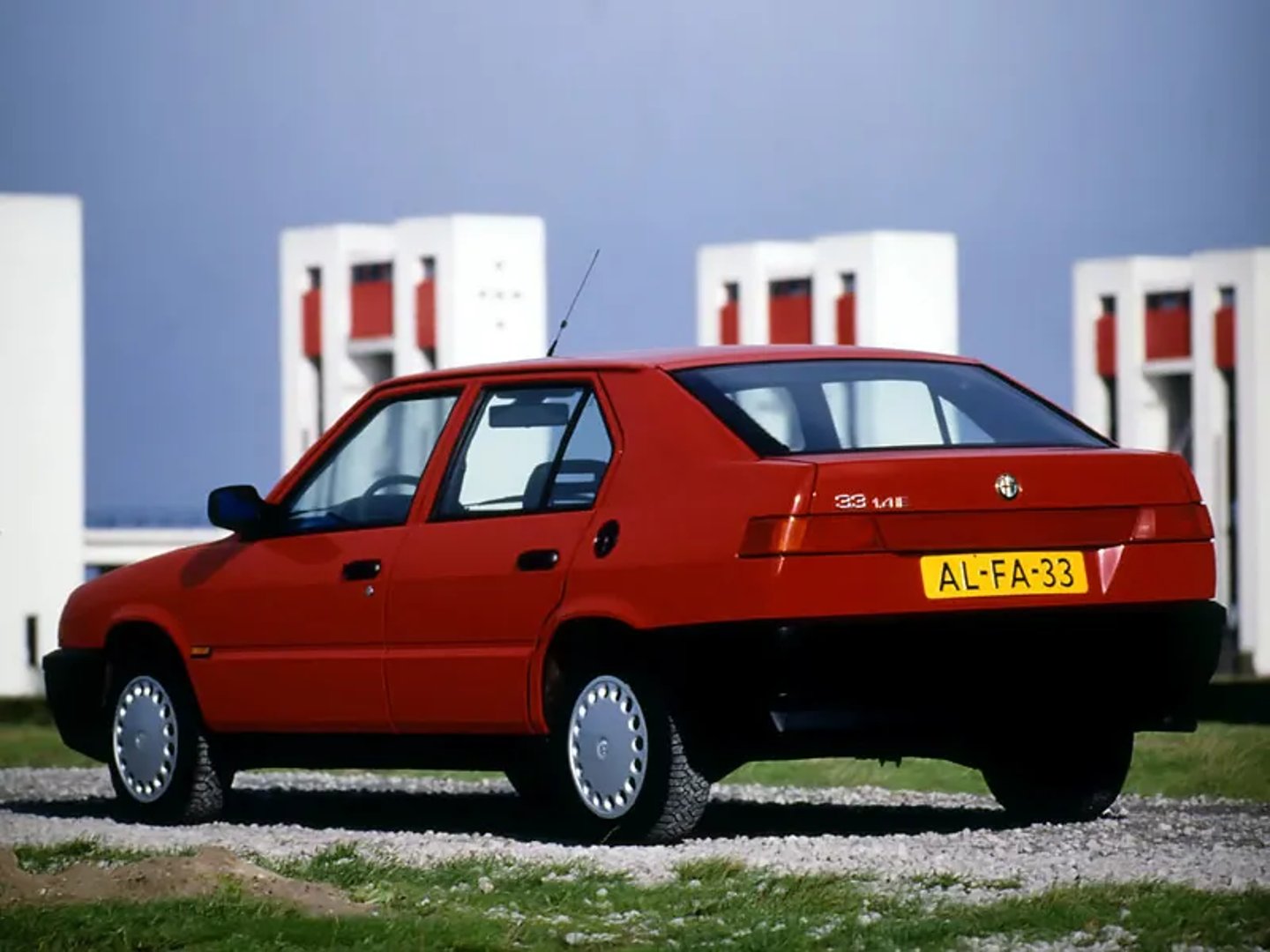 Alfa Romeo_33_2_generation__Mini_5-doors__4.jpg