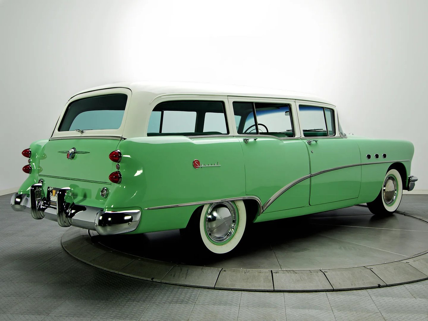 Buick_Special_2_generation__Estate_5-door__1.jpg