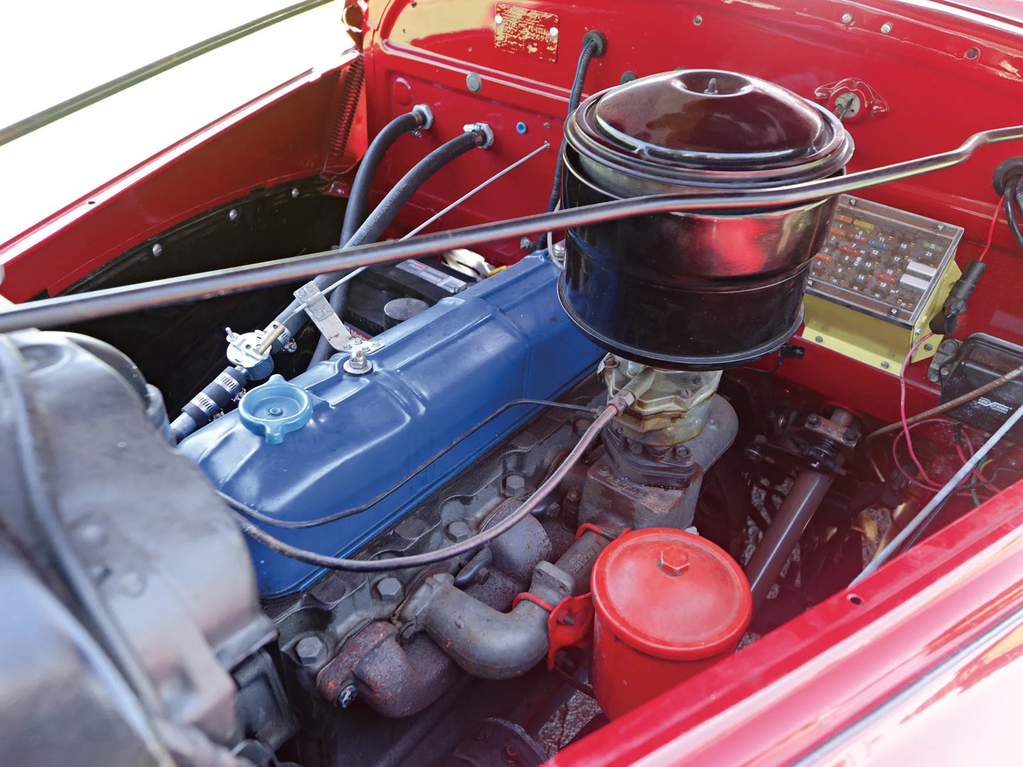 Chevrolet_Special_DeLuxe_1_generation__Sedan_2-doors__10.jpg