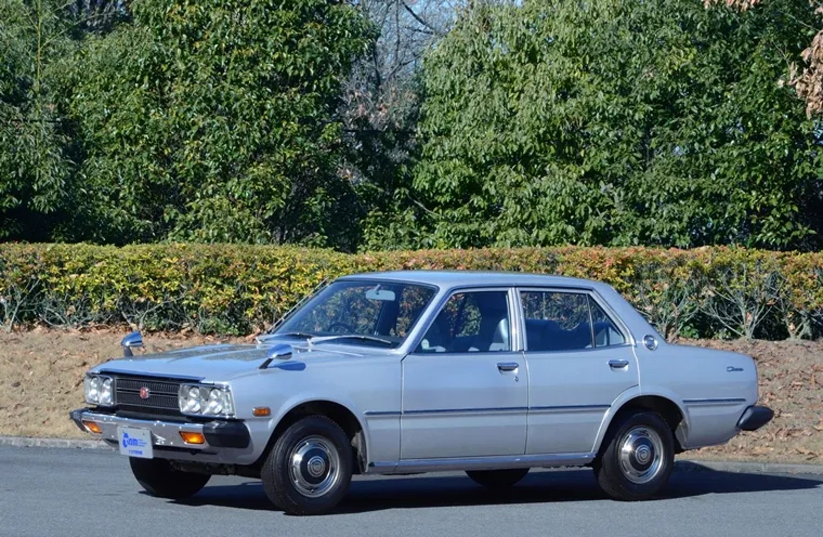 Toyota_Corona_5_generation__Sedan__1.jpg