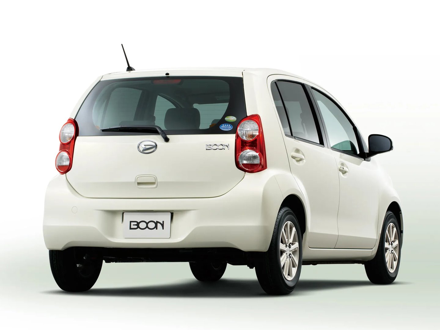 Daihatsu_Boon_2_generation__Mini_5-doors__4.jpg