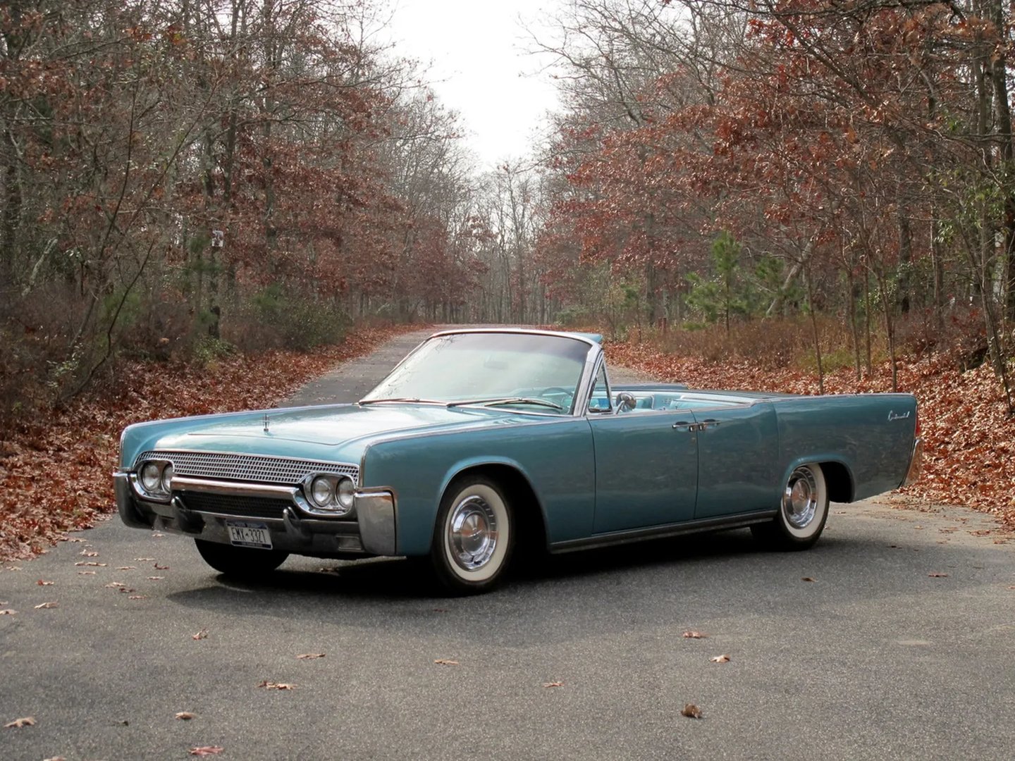 Lincoln_Continental_4_generation__Cabrio__3.jpg