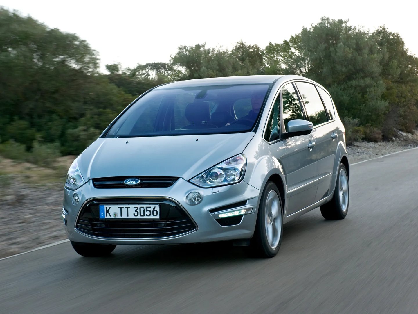 CA1  Minivan