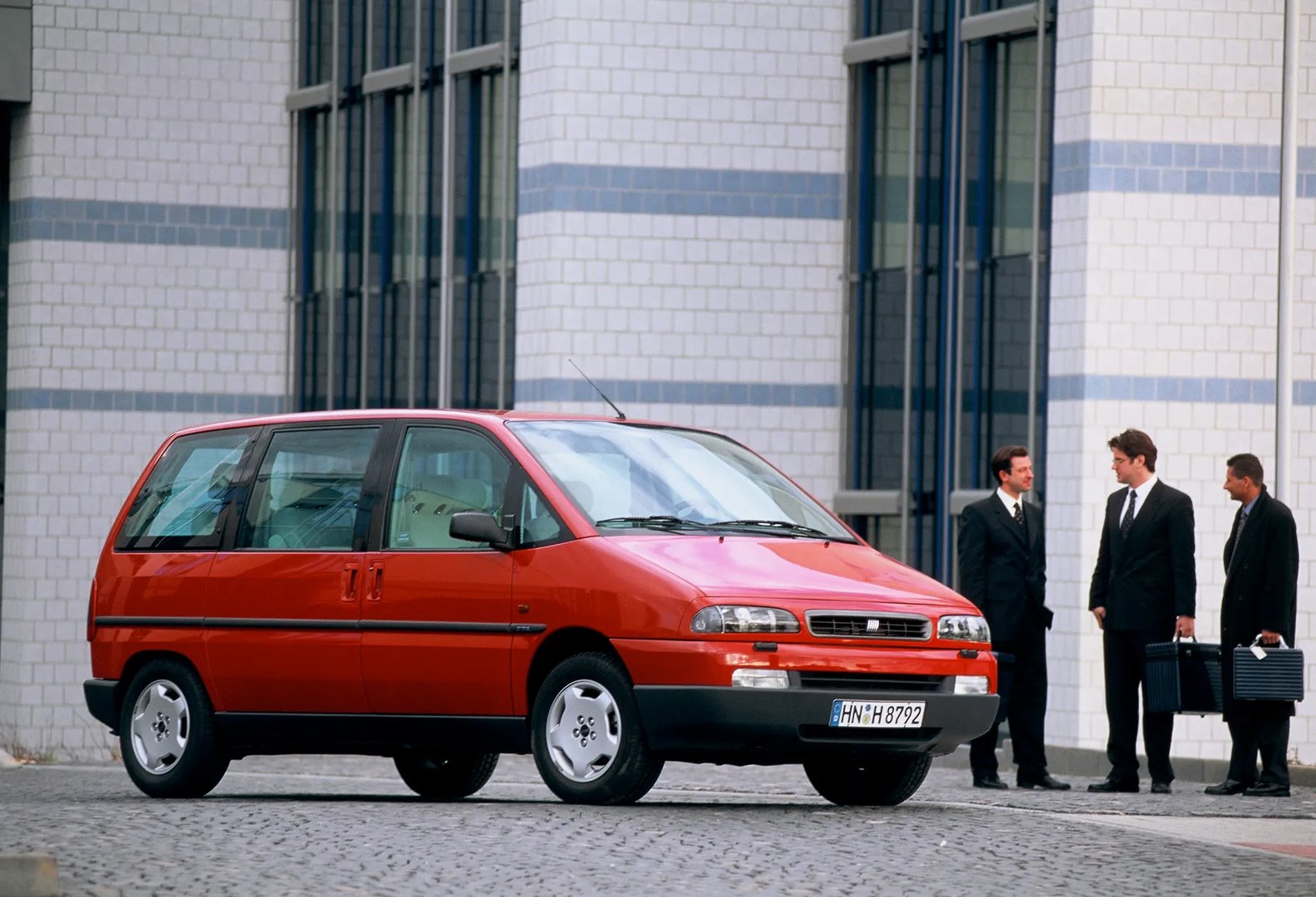 Fiat_Ulysse_1_generation_restyling__Compact_Van__3.jpg