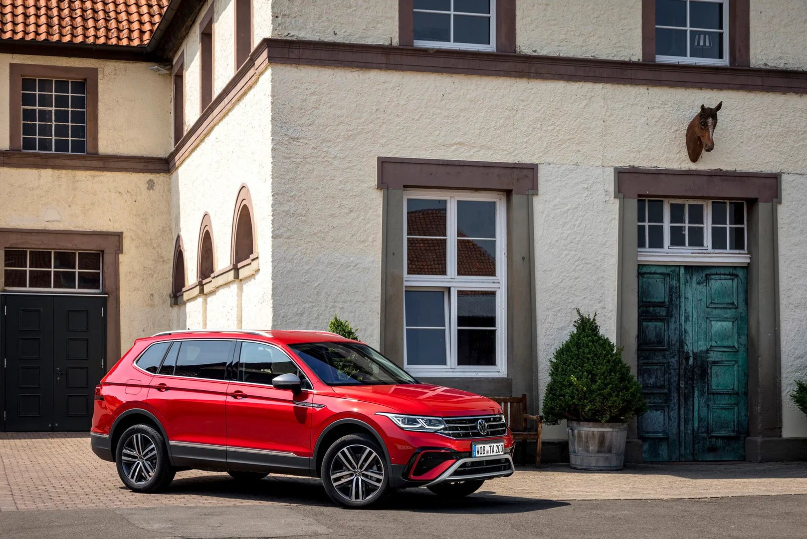 —  SUV 5-doors